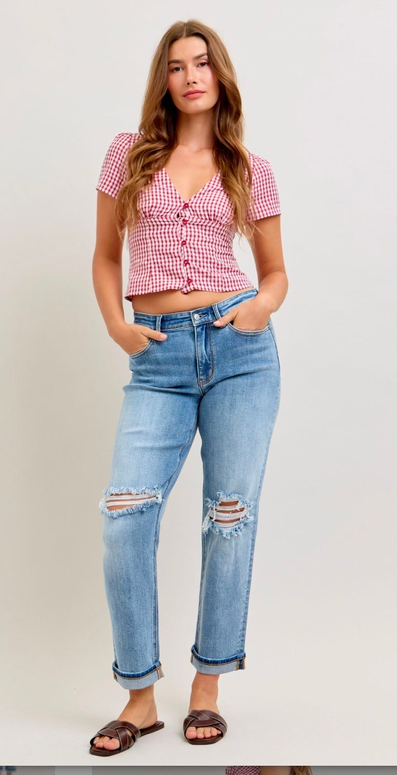 JUDY BLUE  MEDIUM WASH MID RISE BOYFRIEND W/ DISTRESSING