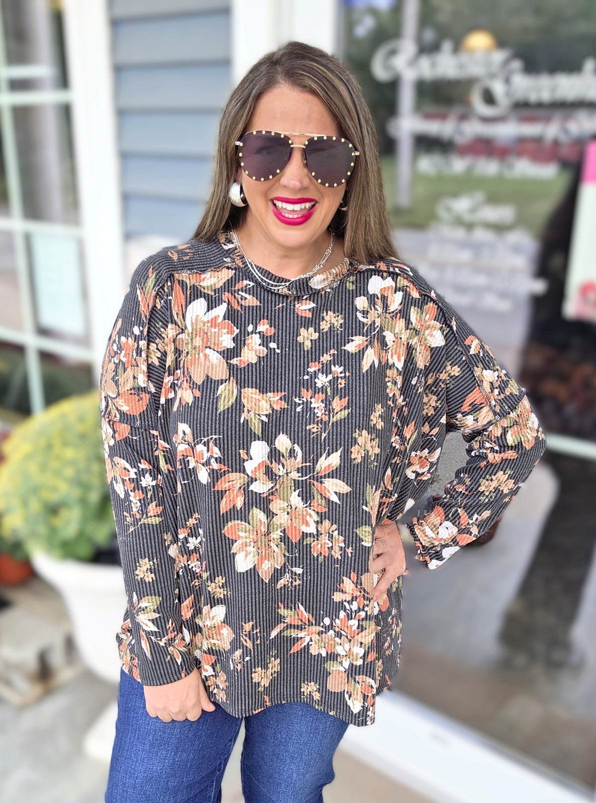 BLACK/RUST FLORAL OVERSIZED RAISED RIBBED KNIT TOP