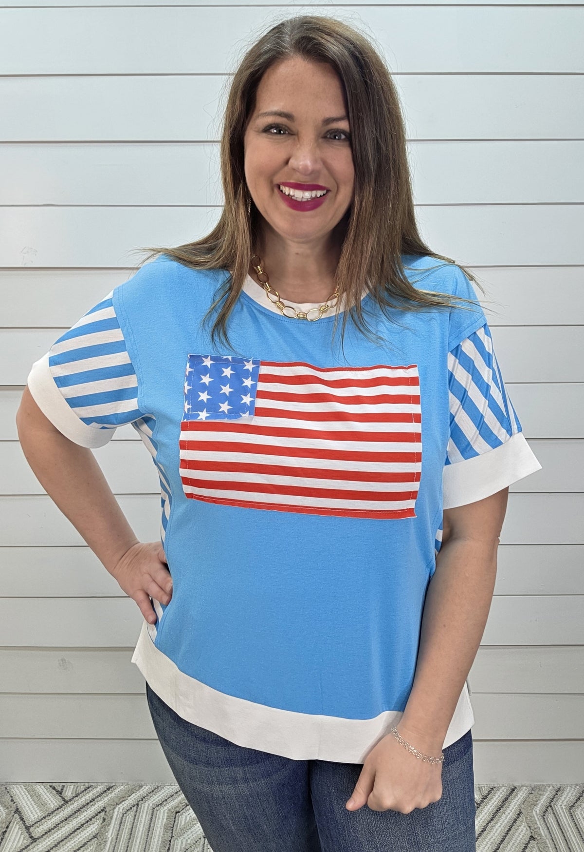 LIGTH BLUE FLAG PRINT KNIT TOP W/ STRIPED SIDES