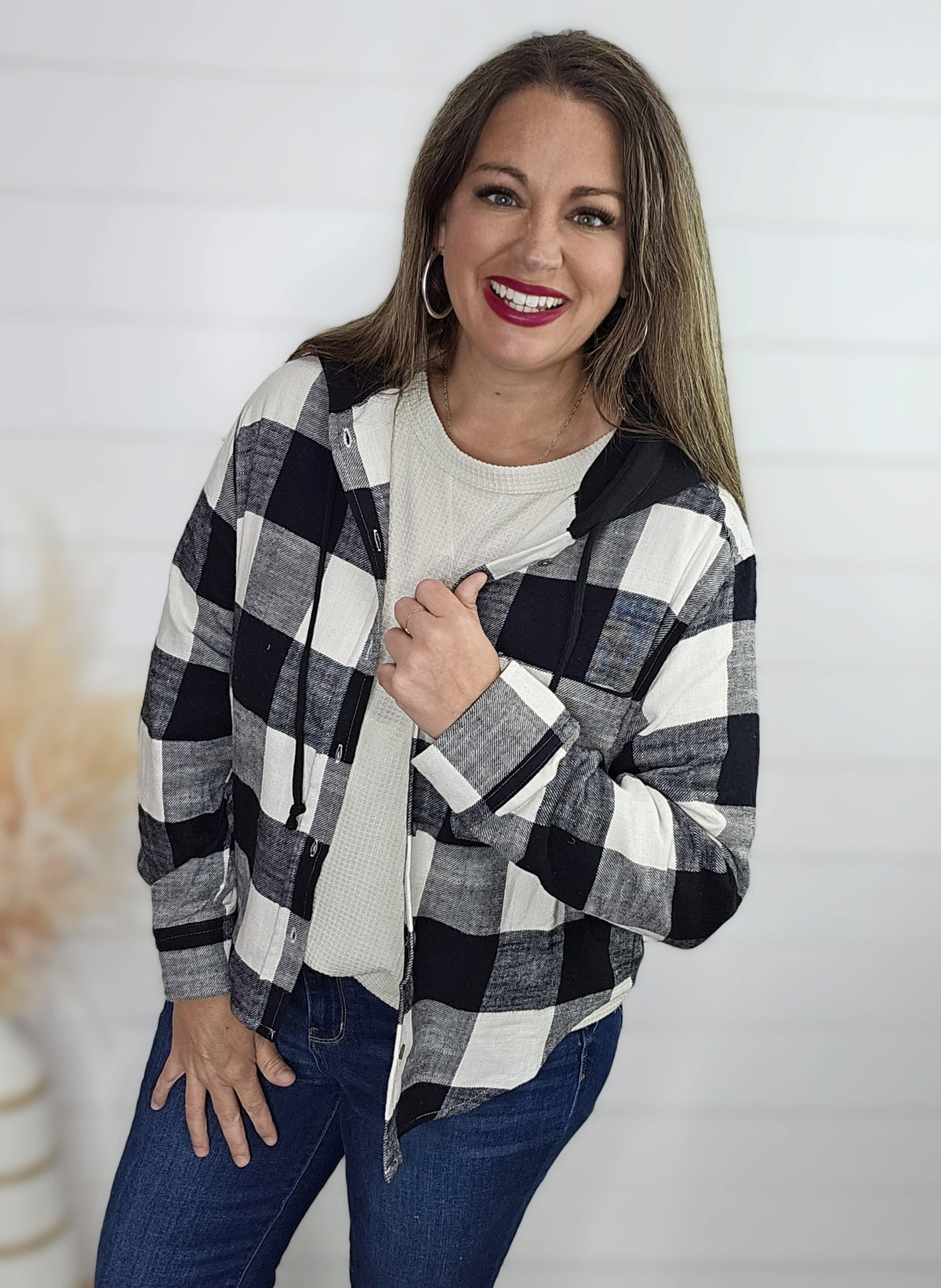 BLACK LIGHTWEIGHT PLAID HOODED SHIRT