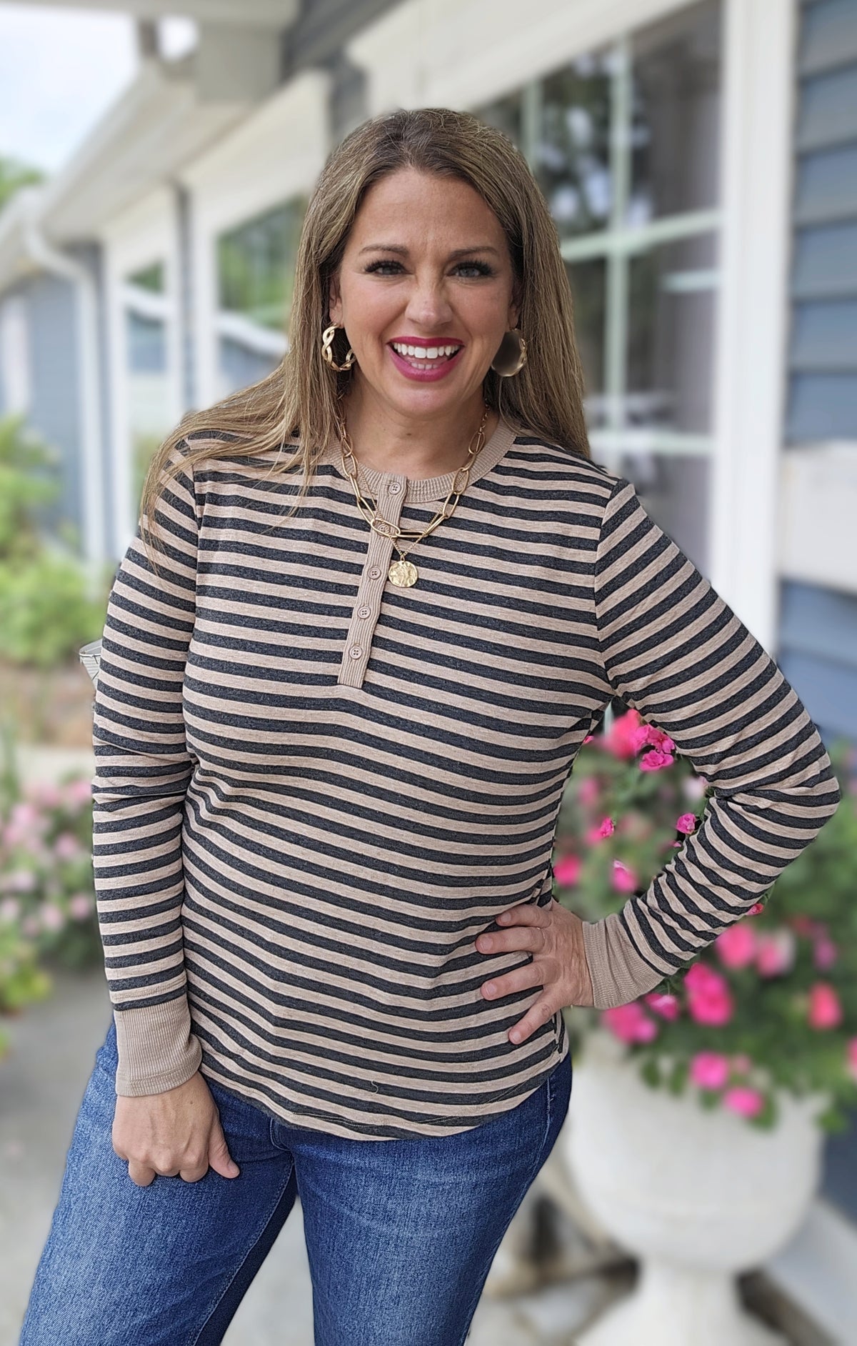 CHARCOAL/MOCHA STRIPED BUTTON HENLEY KNIT TOP