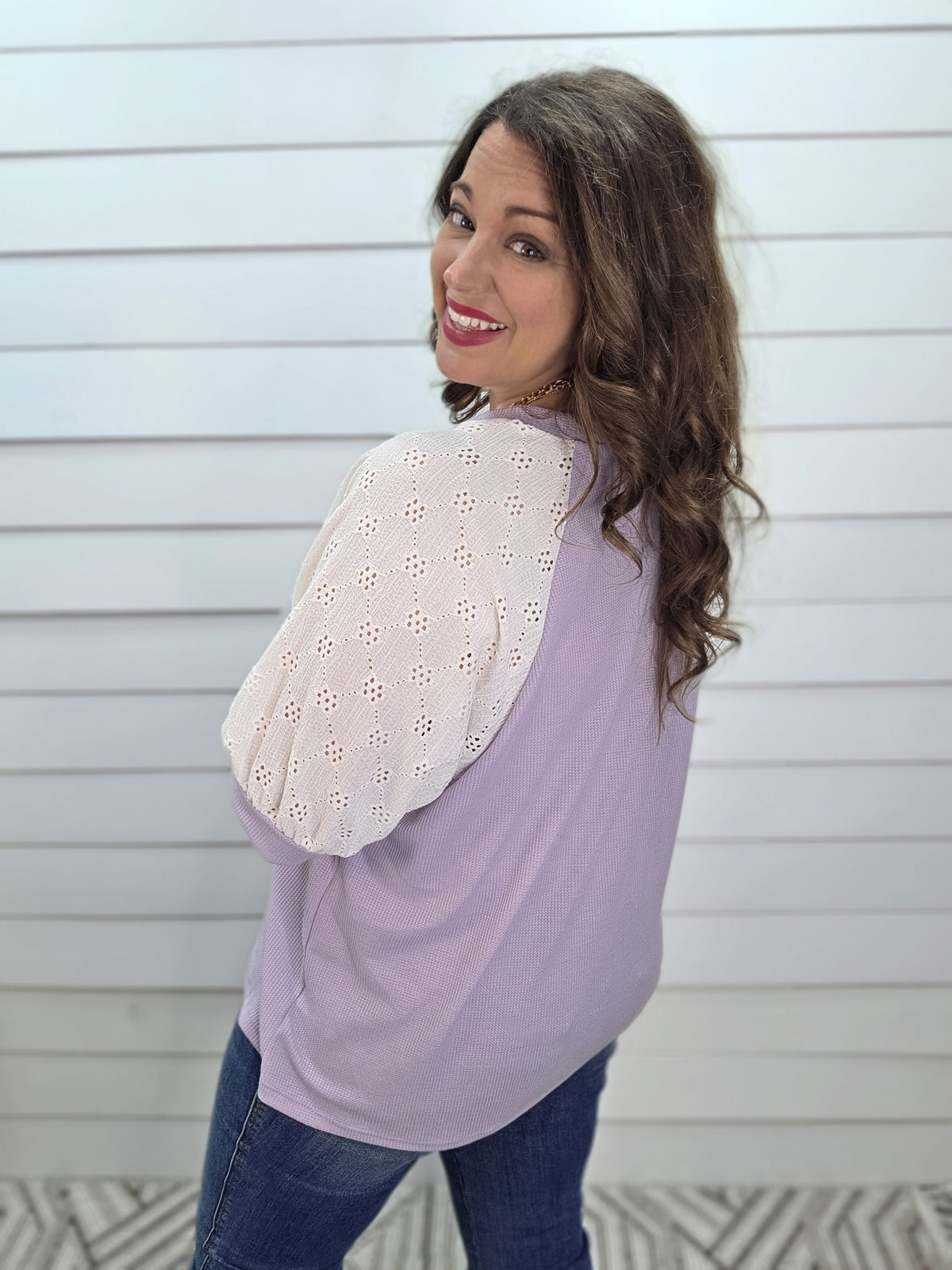 LAVENDER WAFFLE TEXTURE KNIT TOP W/ CROCHET LACE SHORT SLEEVES