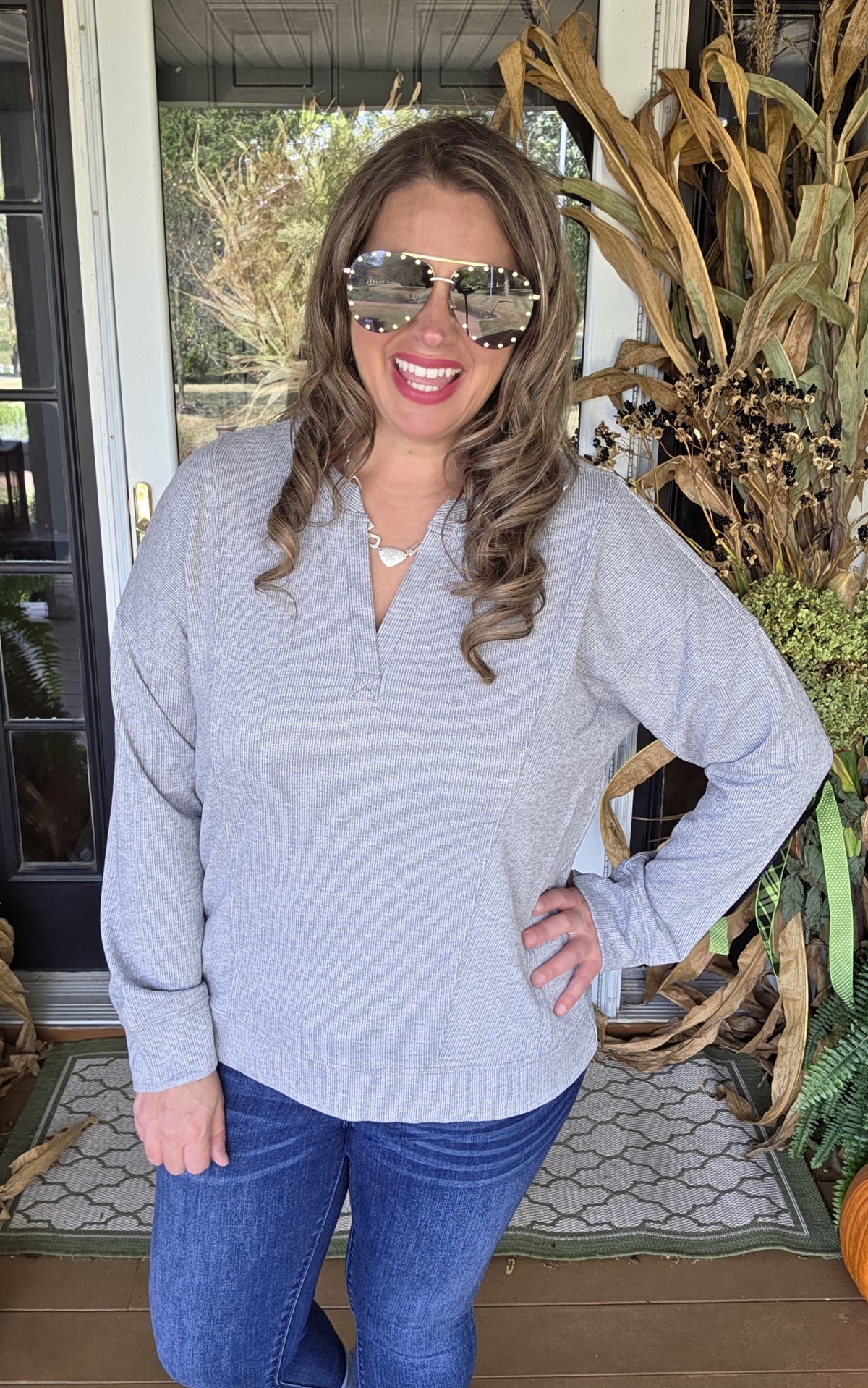 HEATHER GREY KNIT V NECK TOP