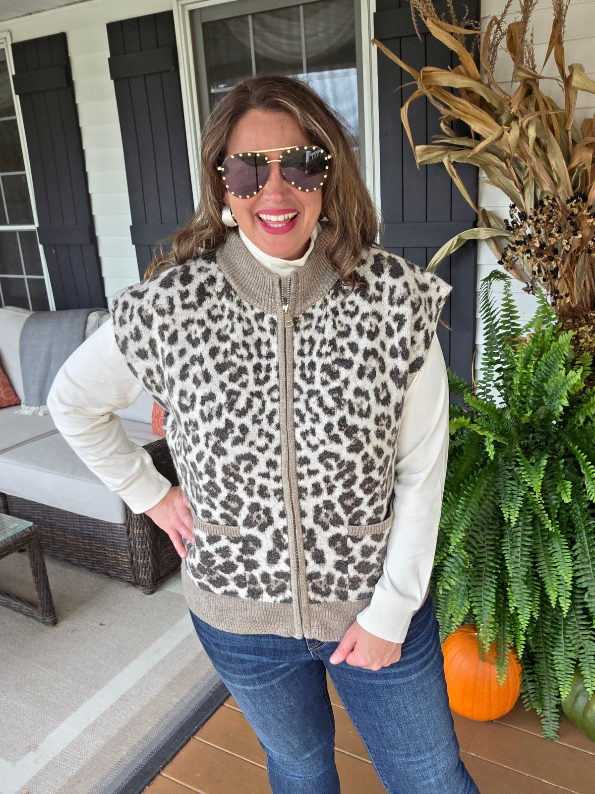 MOCHA LEOPARD ZIP UP SWEATER VEST