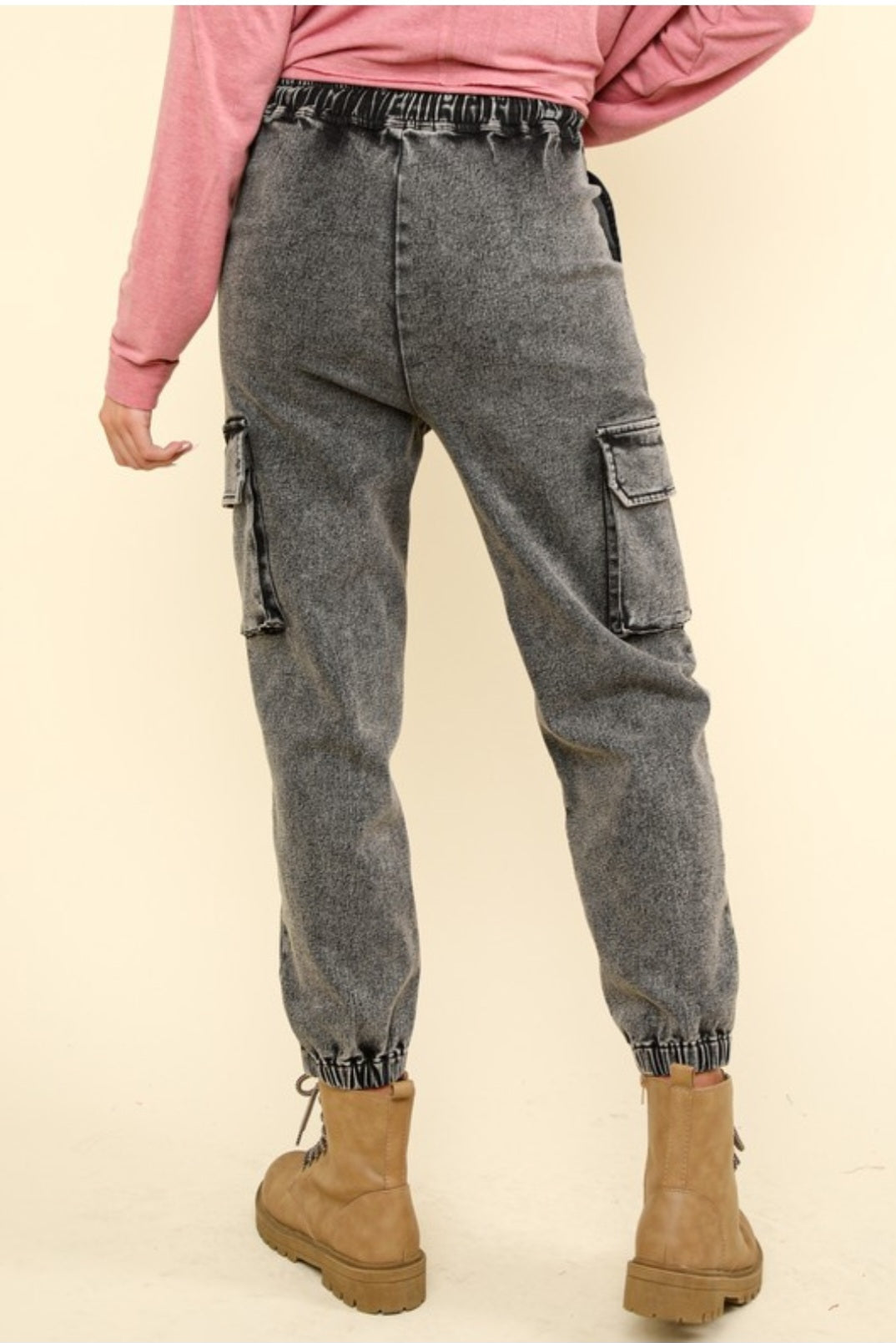 BLACK DENIM CARGO JOGGER