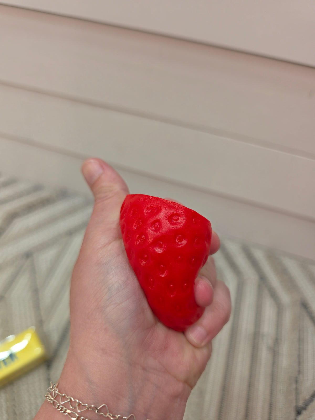 STRAWBERRY SQUISHY