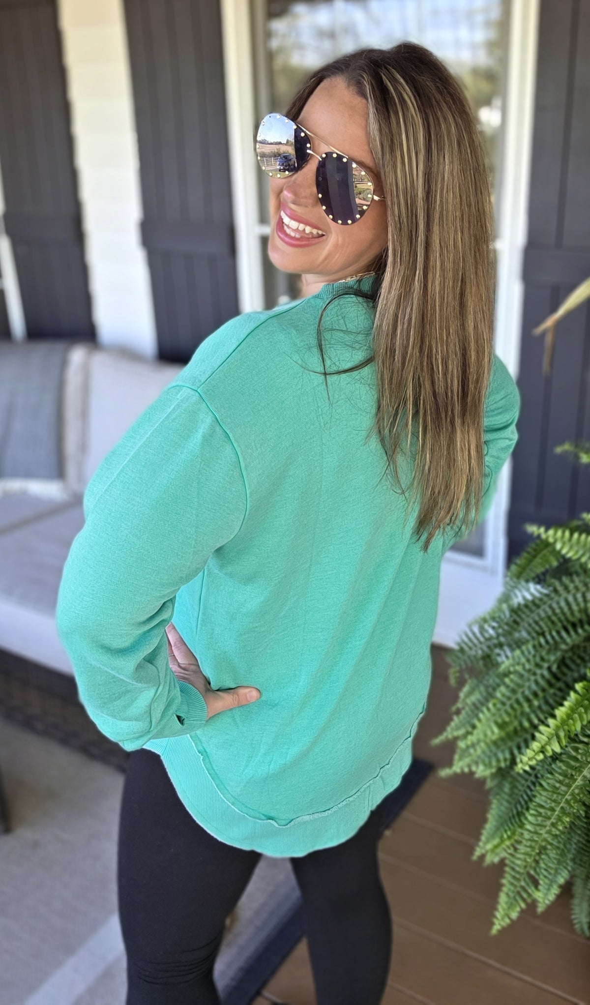 TEAL GREEN CURVED HEM PULLOVER W/ POCKETS