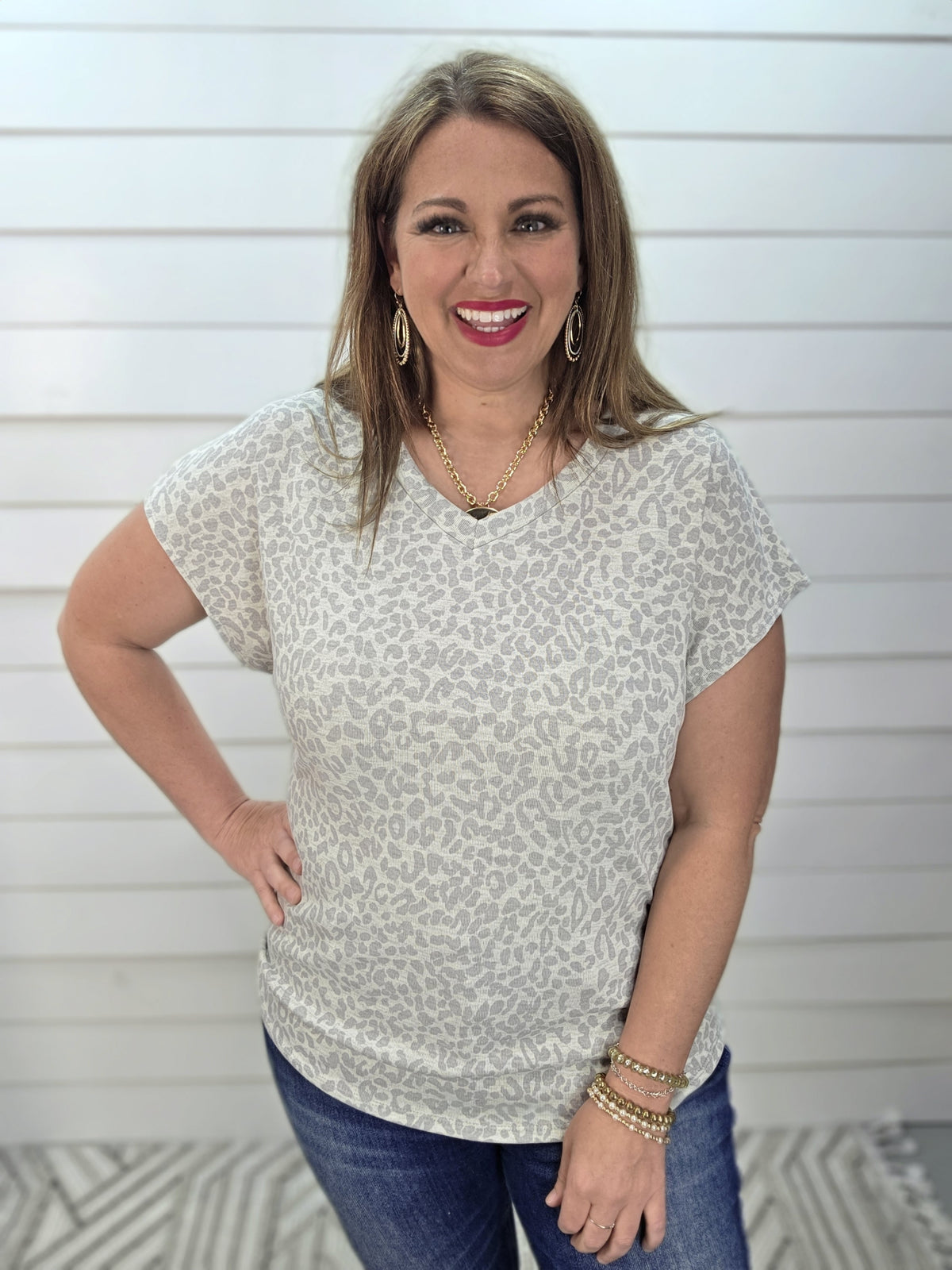 SILVER PETITE LEOPARD V NECK KNIT TOP