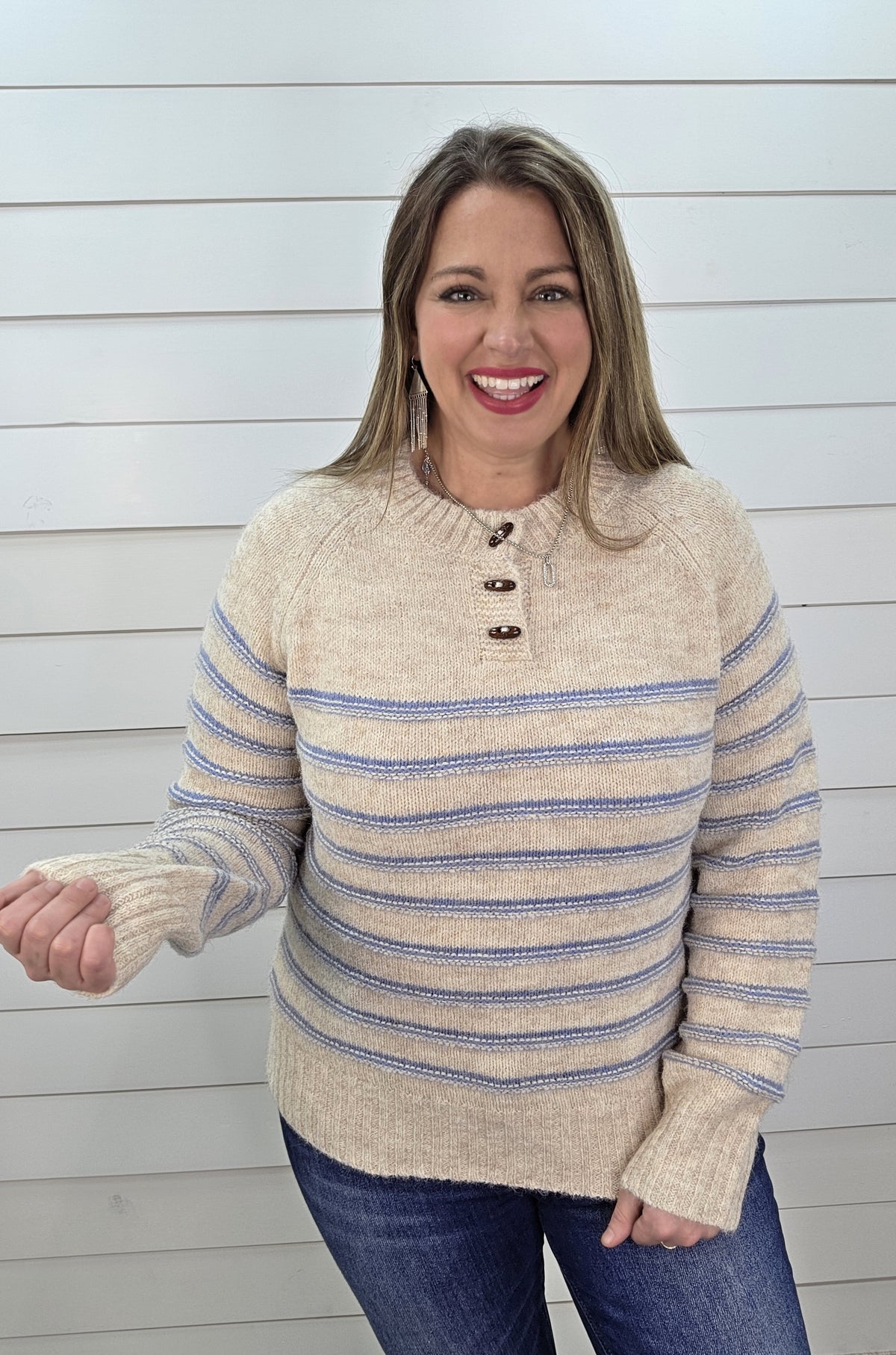 OATMEAL/BLUE STRIPED WOOD BUTTON PULLOVER SWEATER