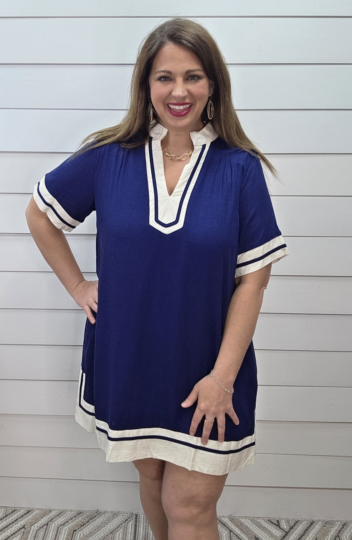 NAVY/CREAM LINEN BLEND V NECK DRESS