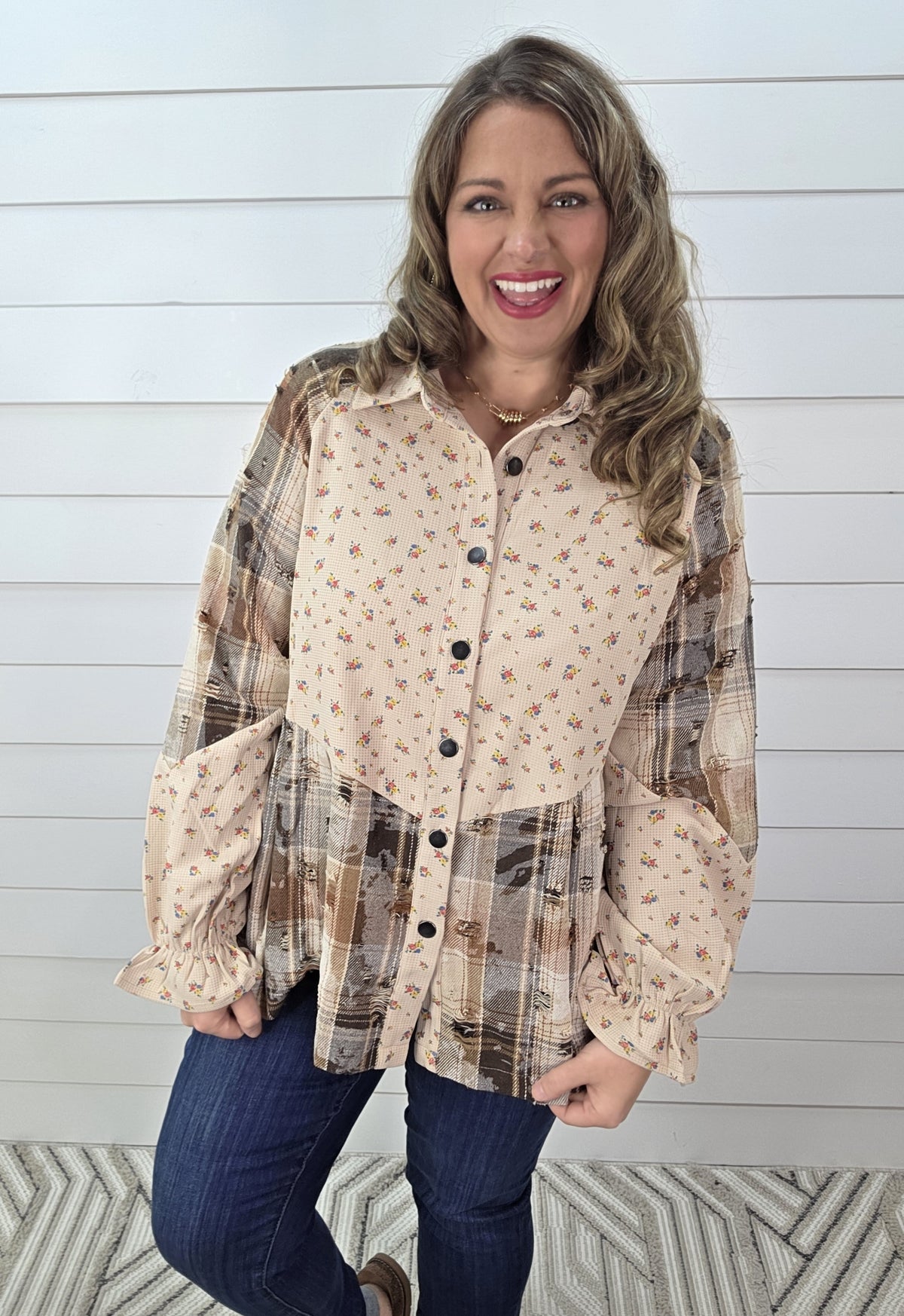 OATMEAL BOHO PLAID/FLORAL SNAP BUTTON TOP