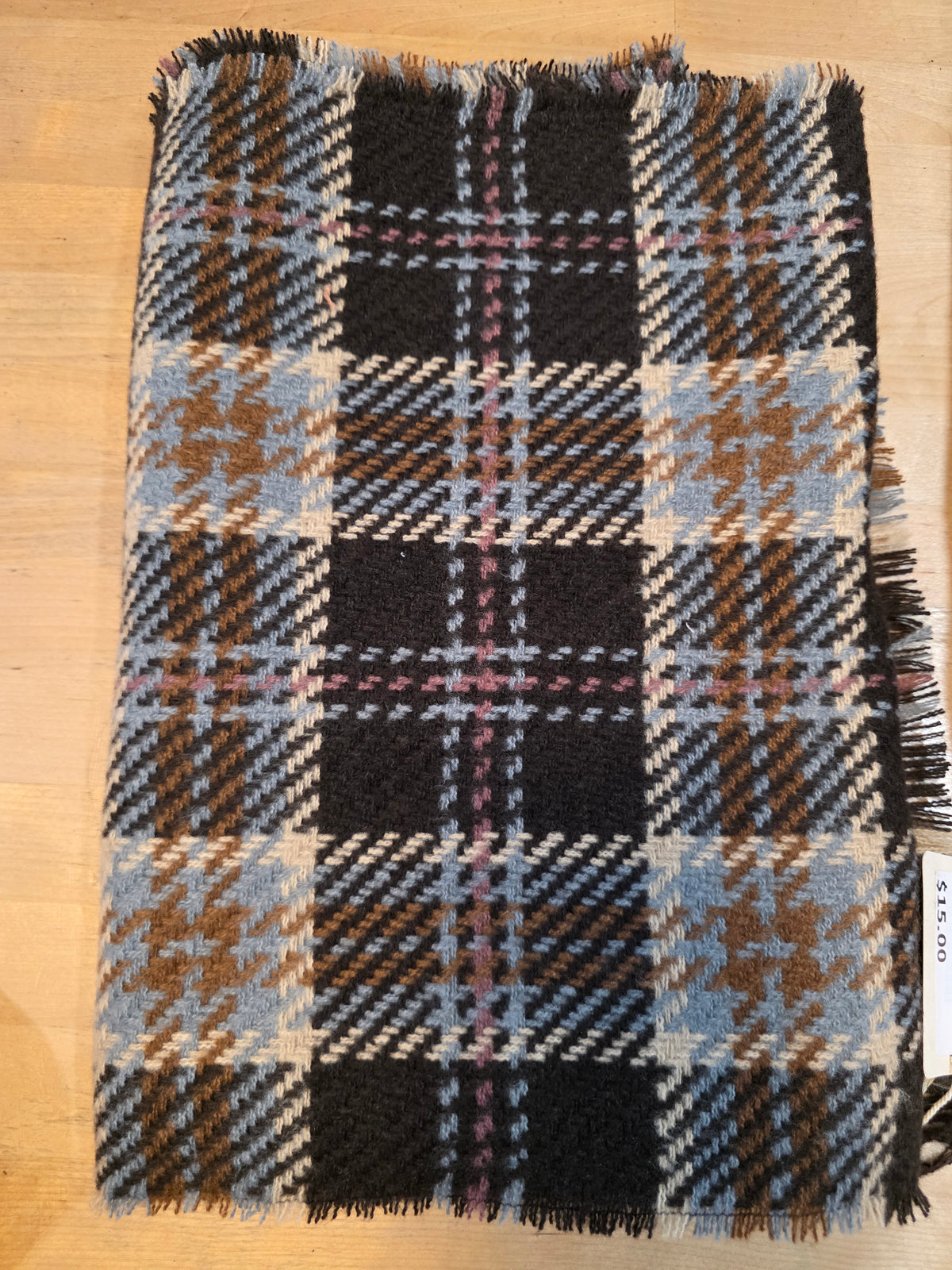 BLACK/BLUE PLAID SCARF