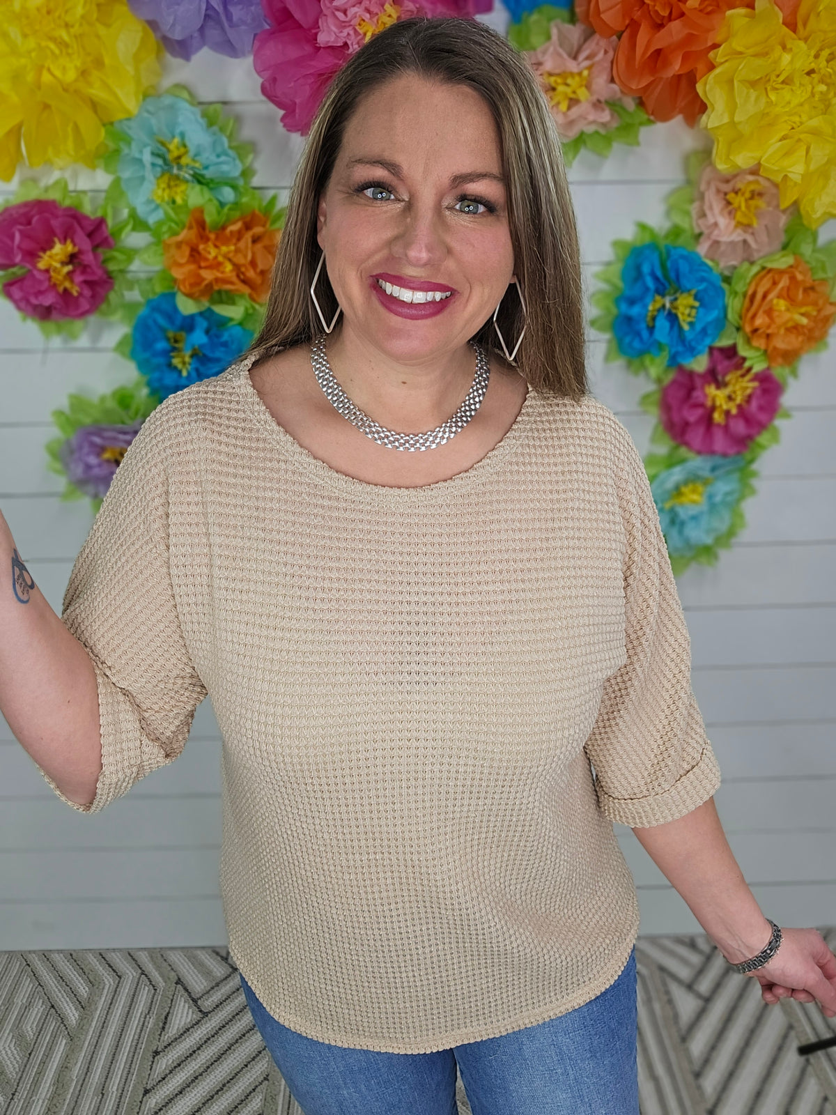 TAUPE WAFFLE KNIT TOP W/ CUFFED SLEEVE