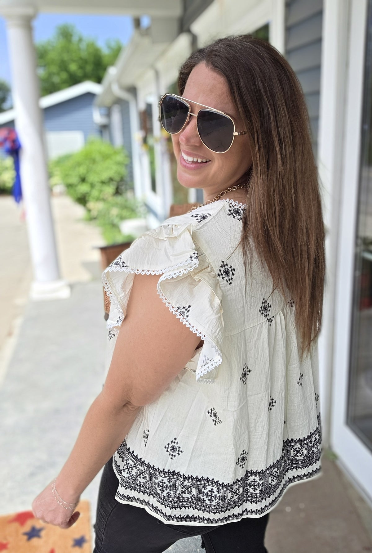 CREAM/BLACK PRINTED V NECK TOP W/ LACE TRIM