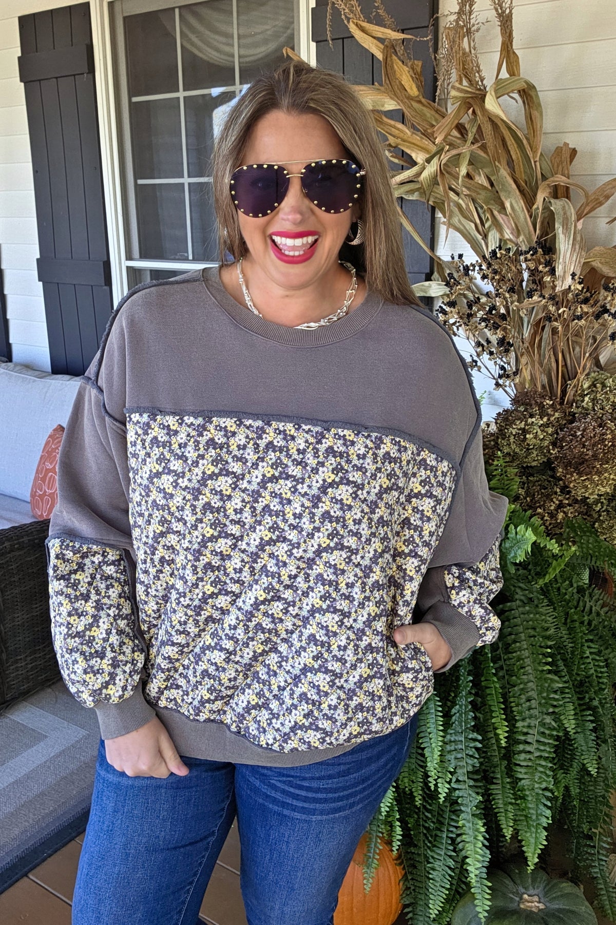 FADED NAVY/ QUILTED FLORAL/PAISLEY KNIT TOP