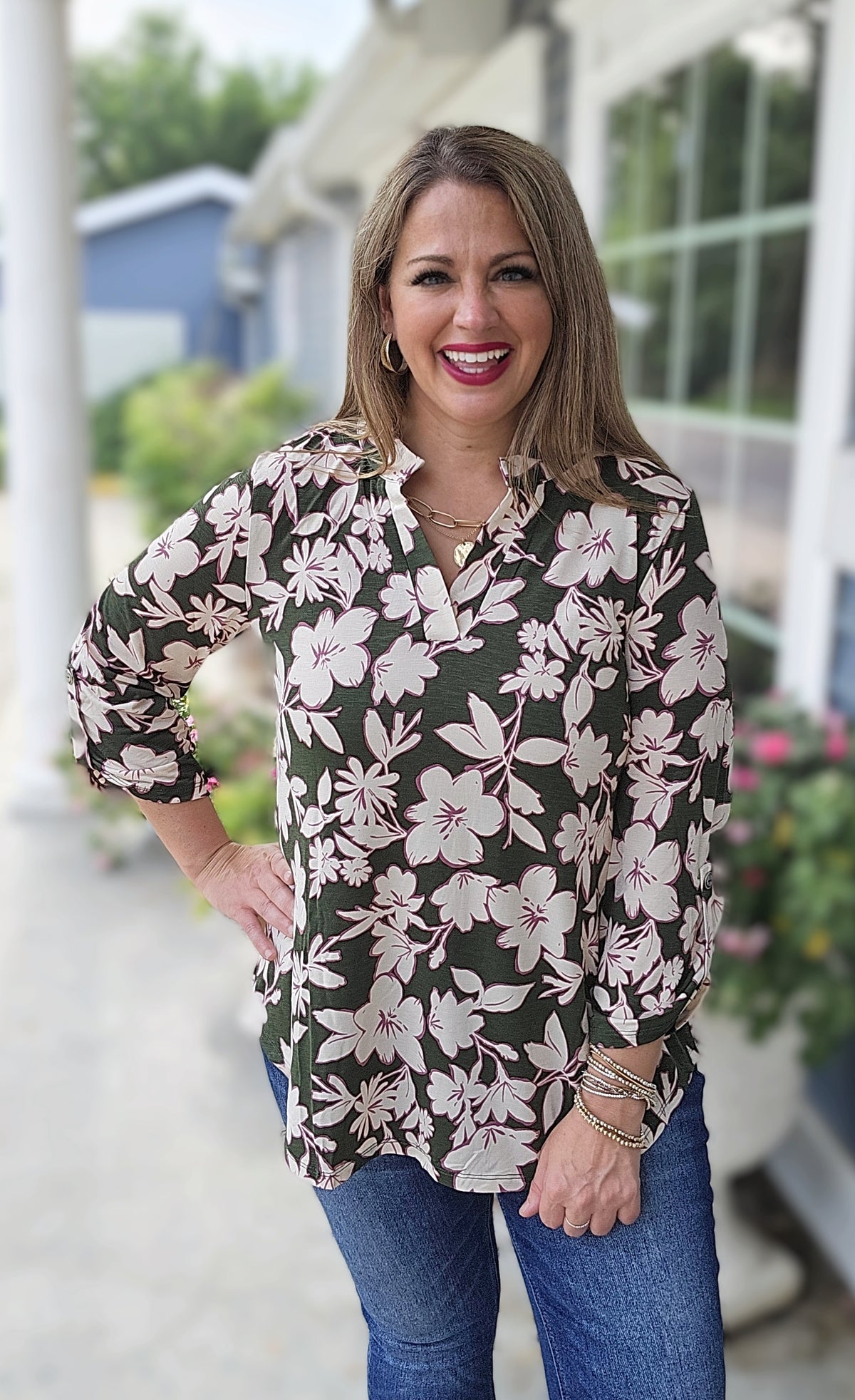 DEAR SCARLETT OLIVE FLORAL 3/4 SLEEVE LIZZY TOP