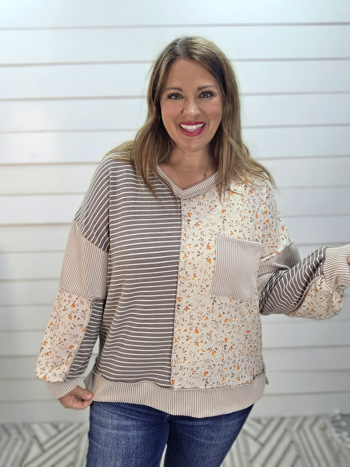 BROWN/TAUPE FORAL/STRIPED CONTRAST KNIT TOP
