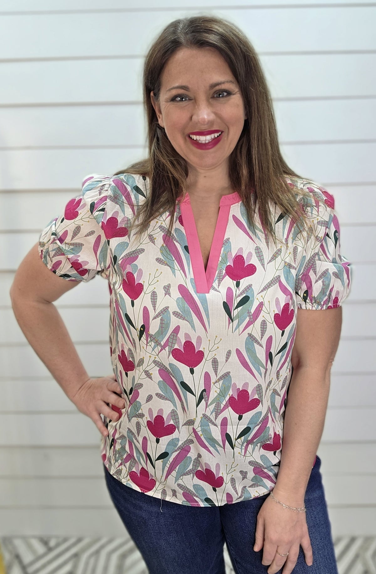 FUCHISA/PINIK FLORAL V NECK WOVEN TOP