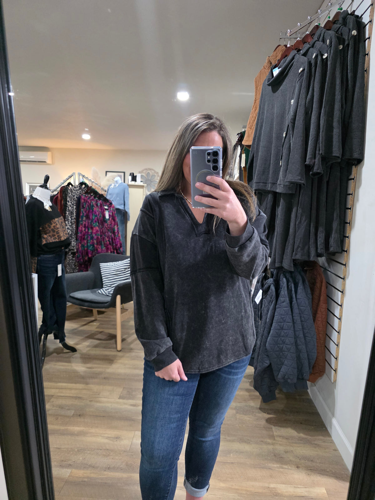 BLACK MINERAL WASH FRENCH TERRY PULLOVER WITH LAY DOWN COLLAR