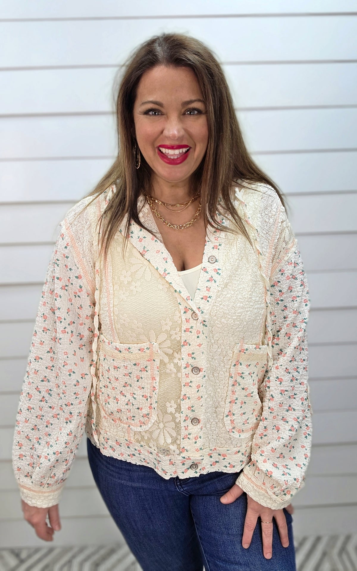 POL CREAM TEXTURE/LACE JACKET WITH PETITE FLORAL