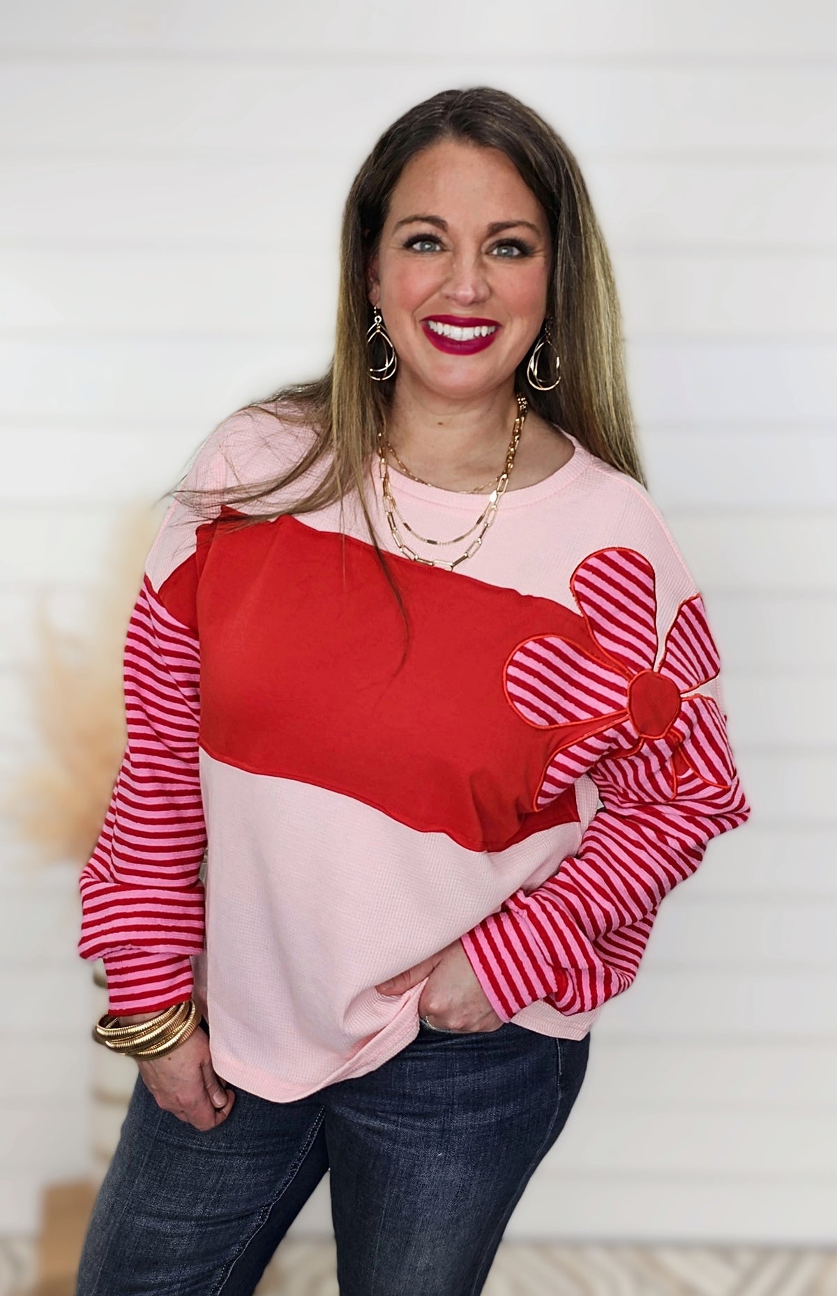 PINK FLORAL PATCH COLORBLOCK STRIPED TEXTURED SLEEVE TOP