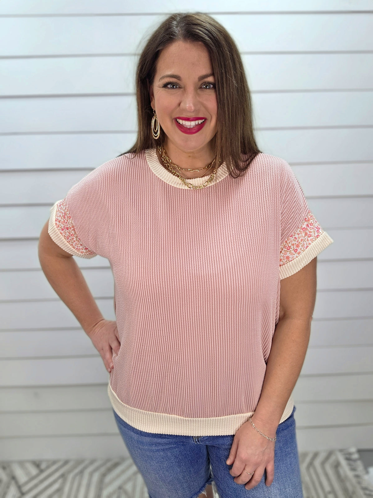 MAUVE RAISED RIBBED KNIT TOP W/ FLORAL TRIM