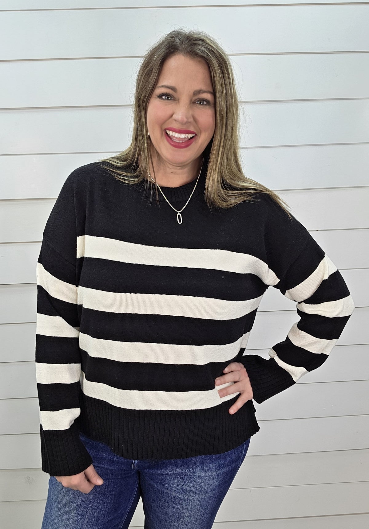 BLACK/WHITE STRIPED SIDE SPLIT PULLOVER SWEATER