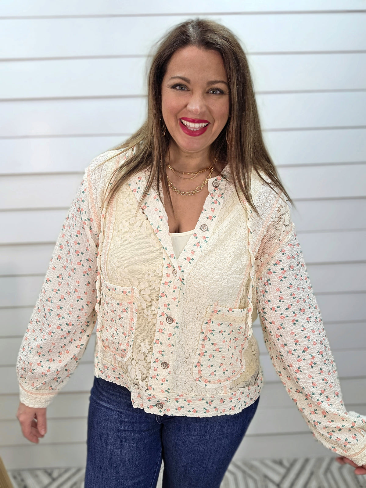 POL CREAM TEXTURE/LACE JACKET WITH PETITE FLORAL