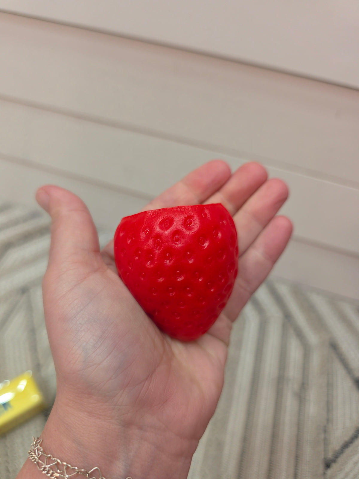 STRAWBERRY SQUISHY