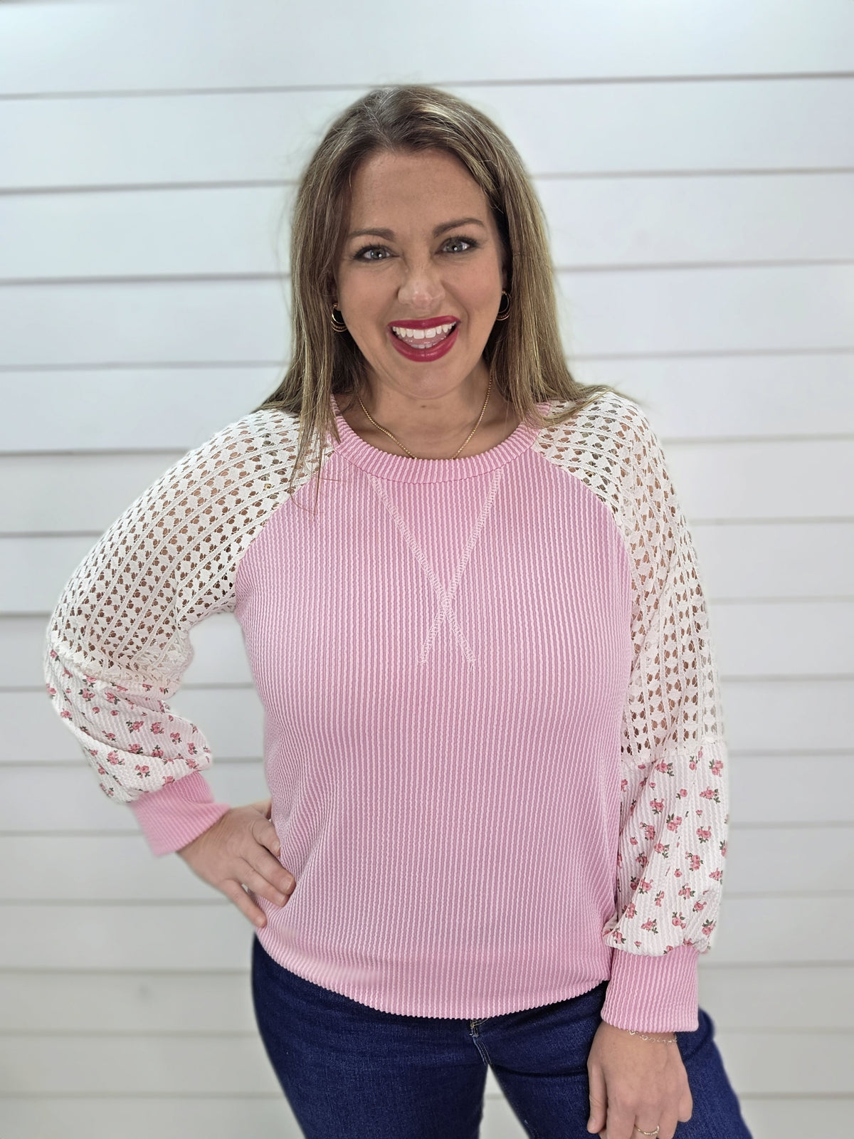 PINK RAISED RIBBED TOP/ WITH LACE/FLORAL SLEEVES