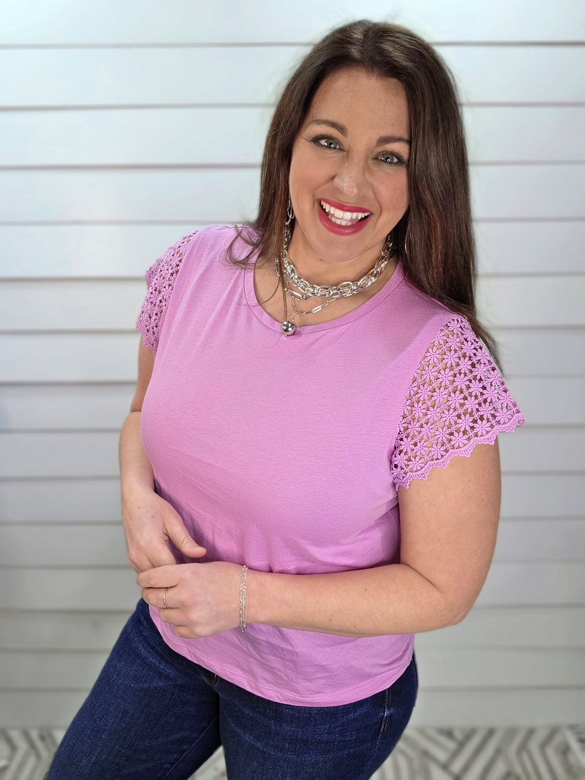 DARK PINK SCALLOPED LACE SLEEVE KNIT TOP