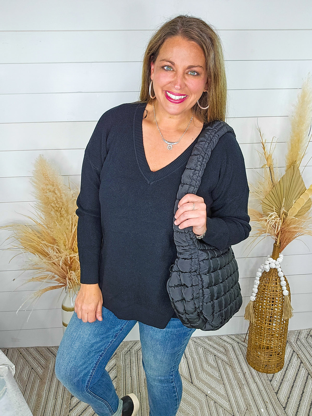 BLACK WAFFLE TEXTURED V NECK KNIT TOP