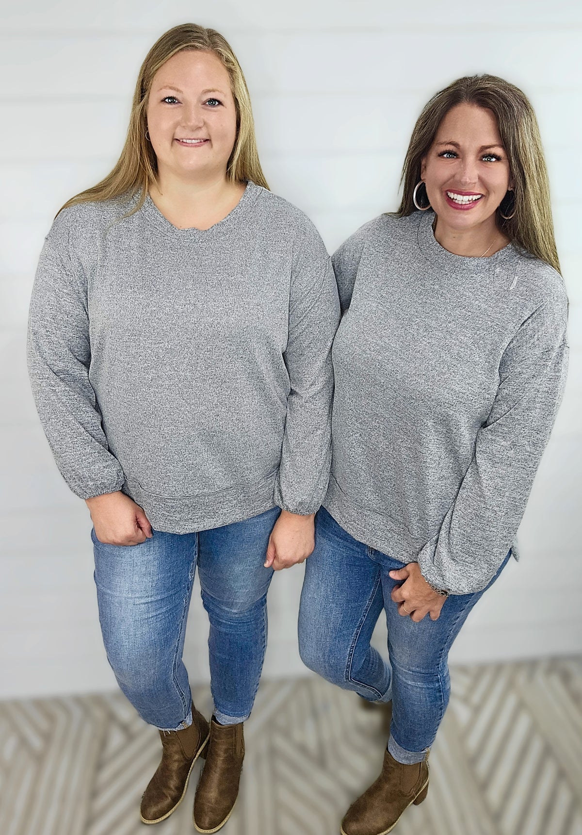 GREY HEATHERED KNIT TOP