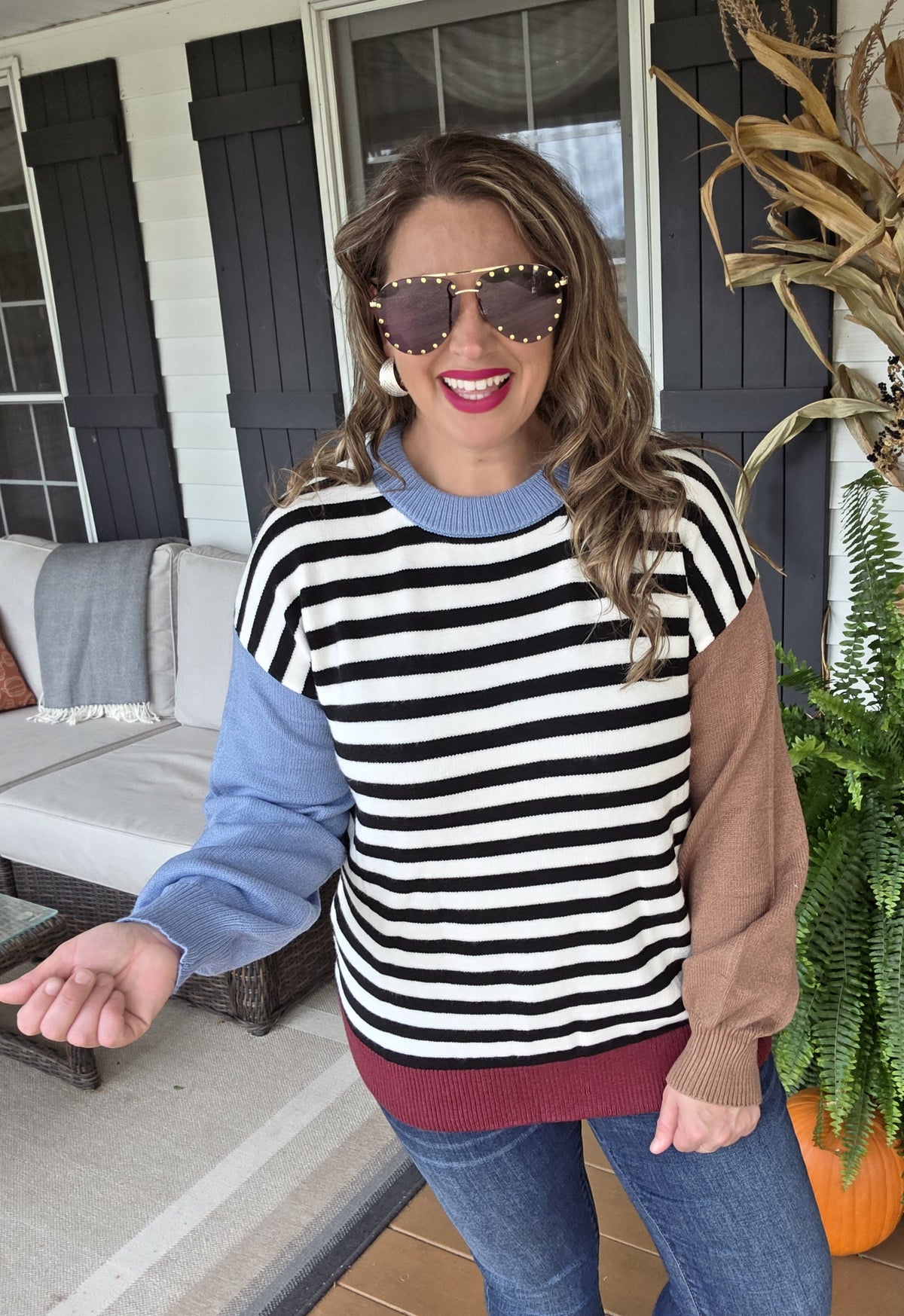 BLACK STRIPED/COLORBLOCK KNIT SWEATER