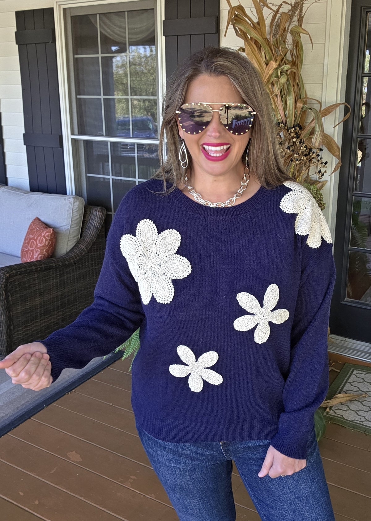 NAVY FLORAL EMBROIDERED KNIT SWEATER