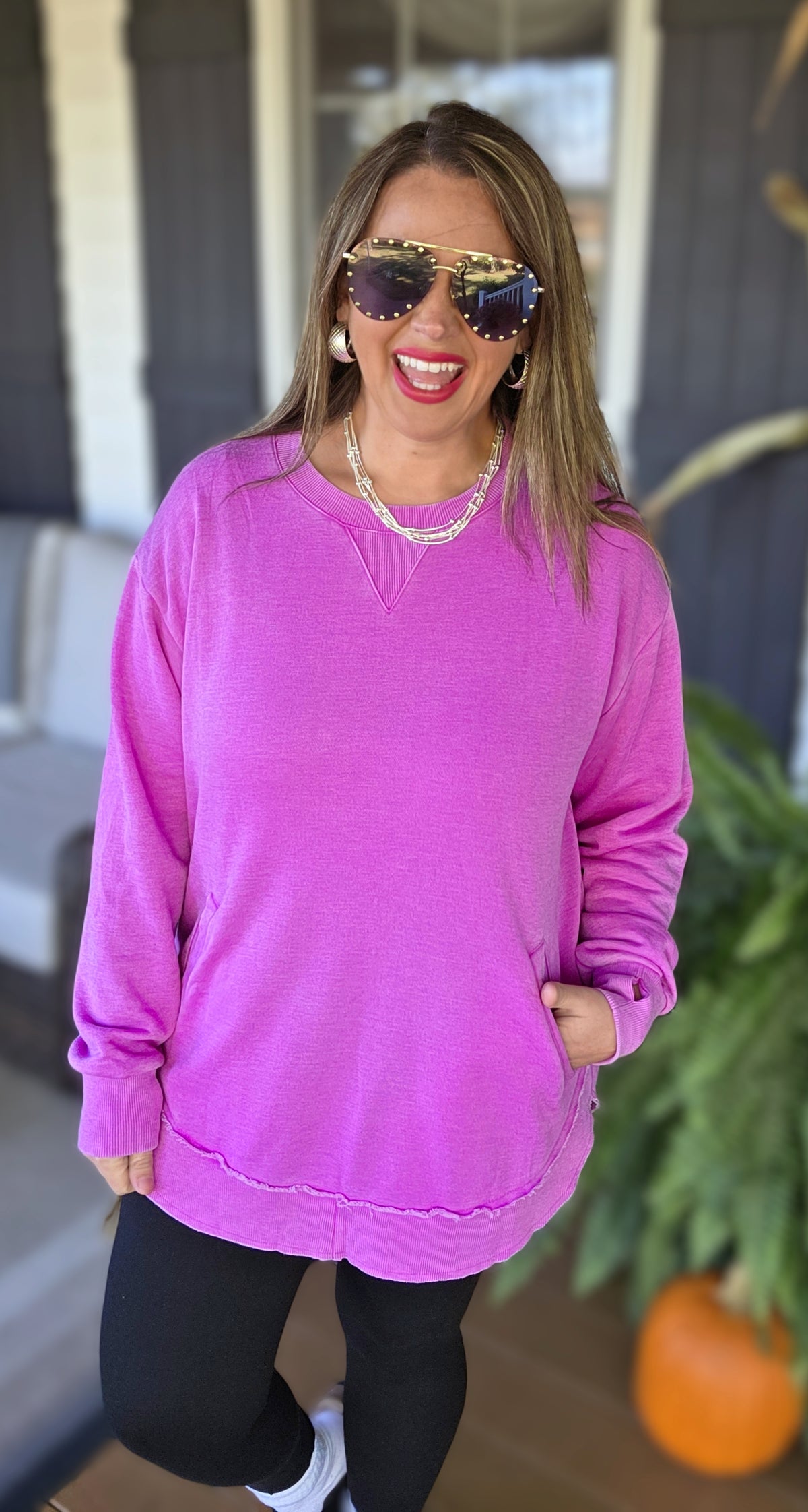 MAGENTA PURPLE CURVED HEM PULLOVER W/ POCKETS
