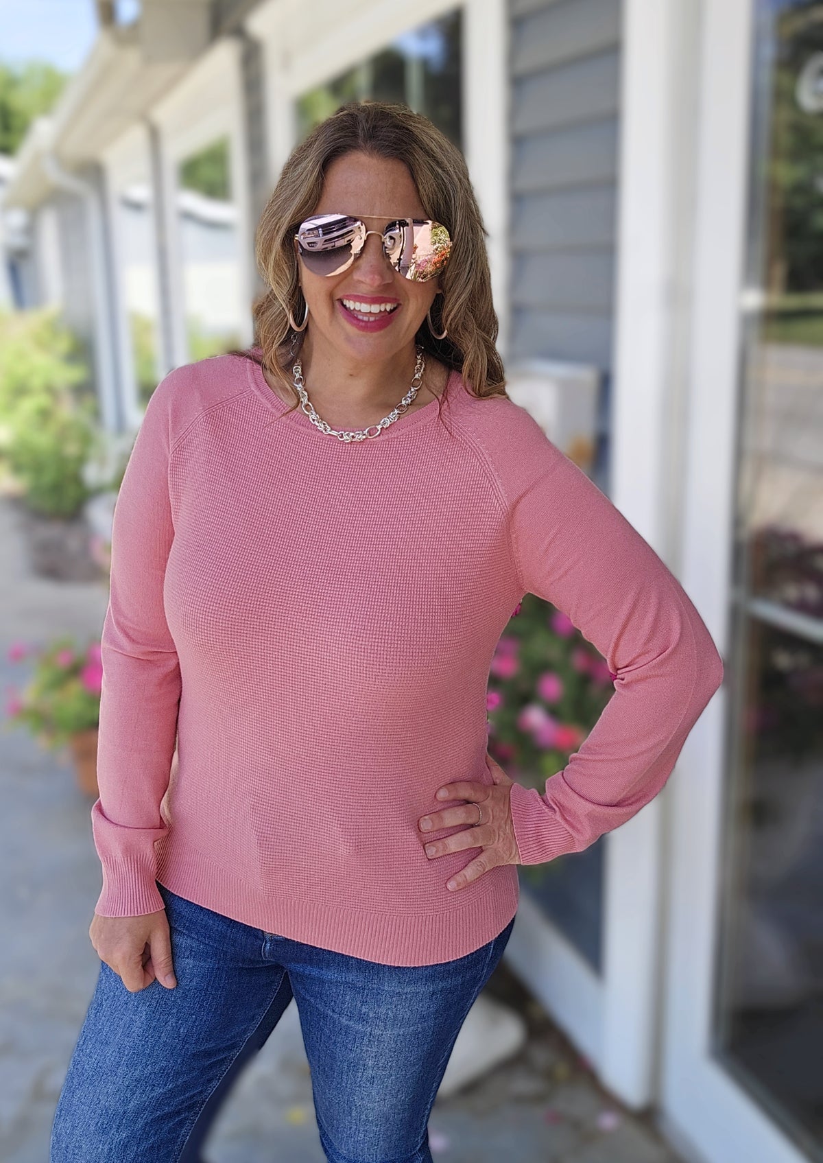 PINK MINI WAFFLE TEXTURE CREW NECK LIGHT WEIGHT SWEATER WITH CONTRAST SLEEVE