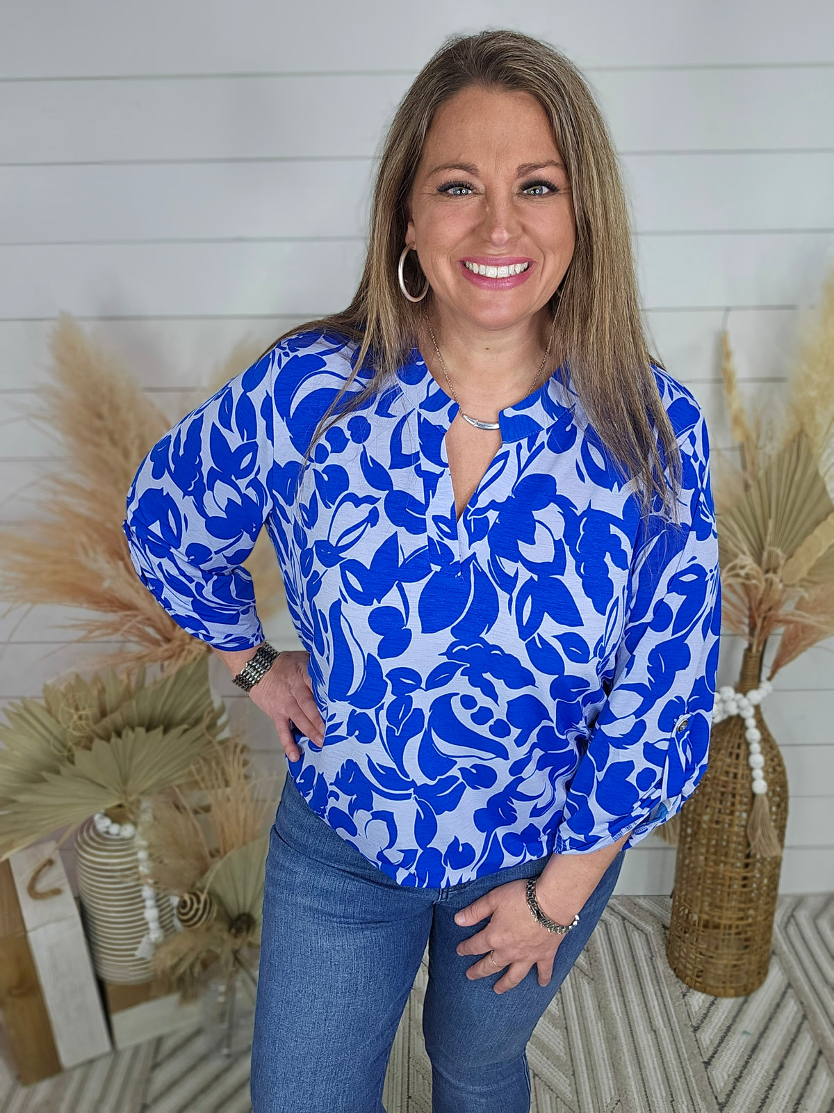 BLUE/GREY FLORAL LIZZY TOP