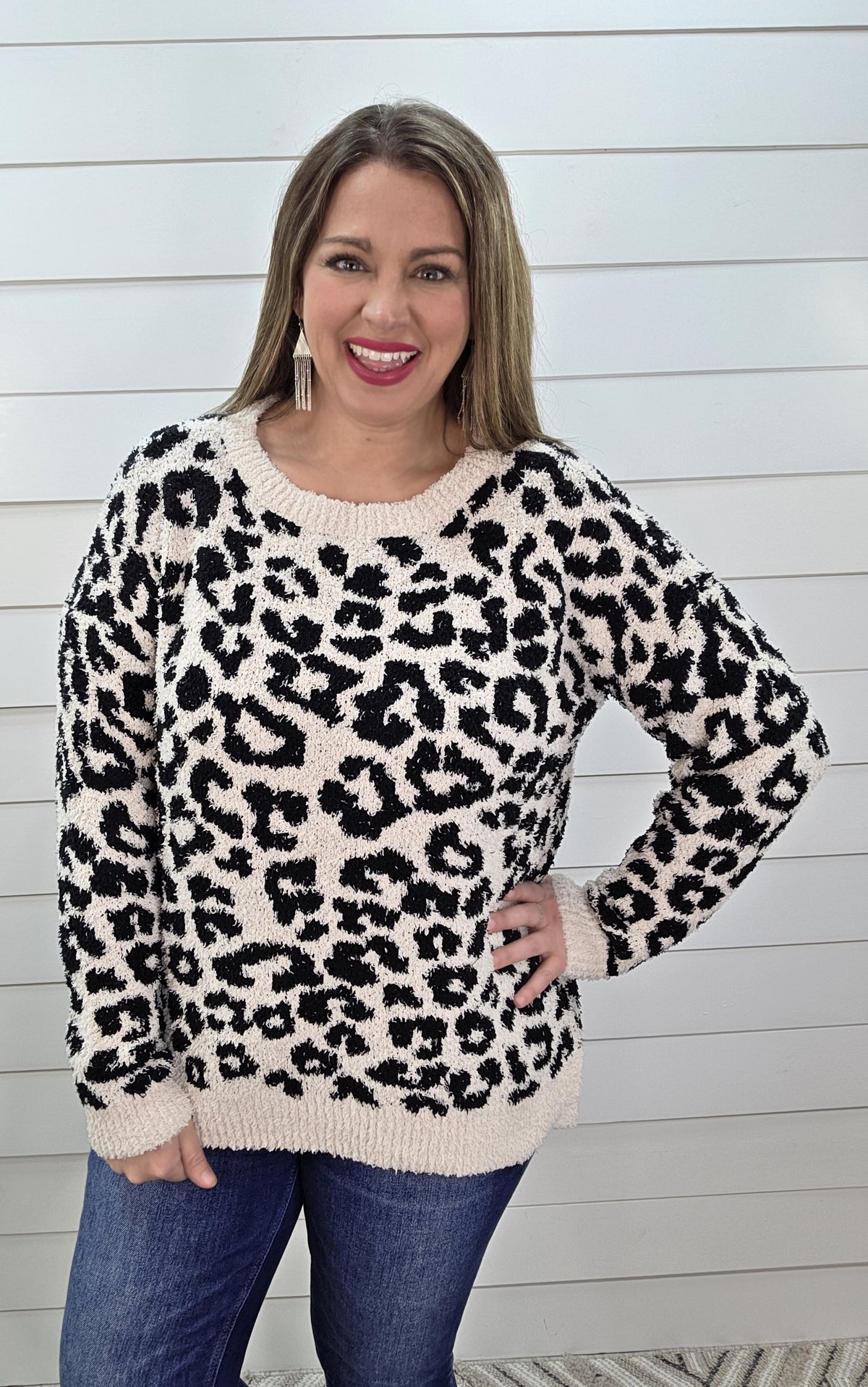 BLACK/CREAM FUZZY SOFT ANIMAL PRINT PULLOVER SWEATER