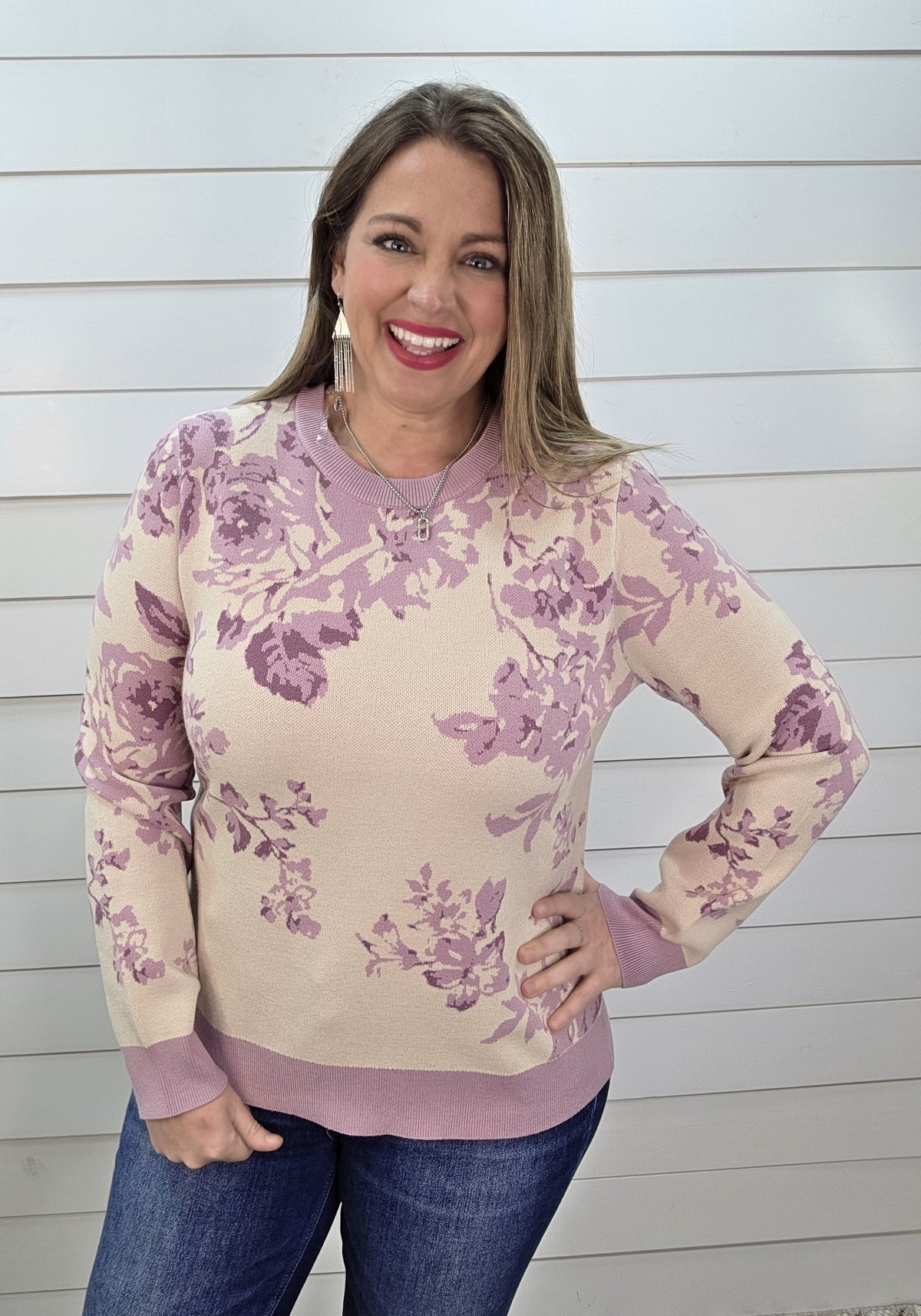 LAVEDNER/CREAM FLORAL KNIT SWEATER