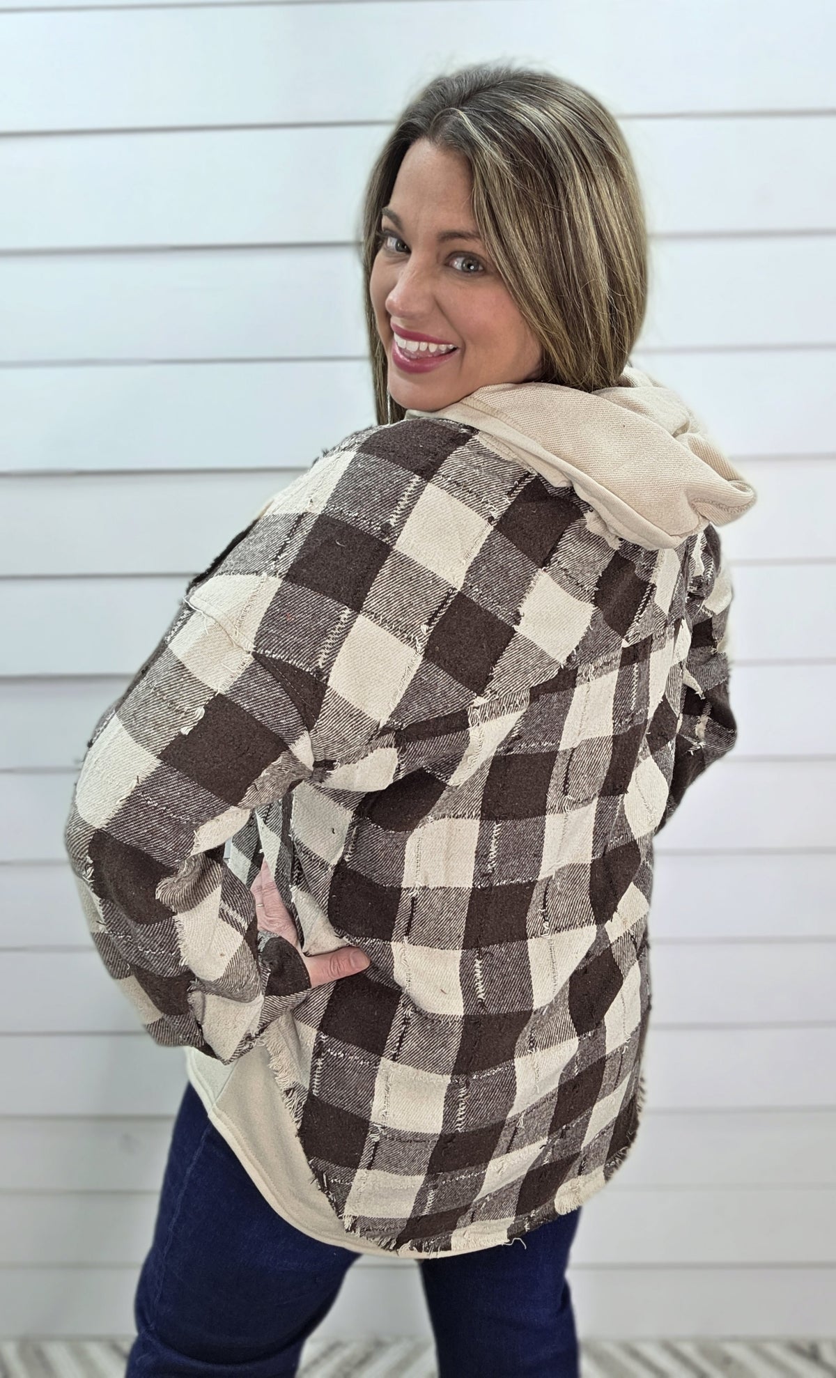 CHOCOLATE/CREAM PLAID BUTTON DOWN HOODED SHACKET