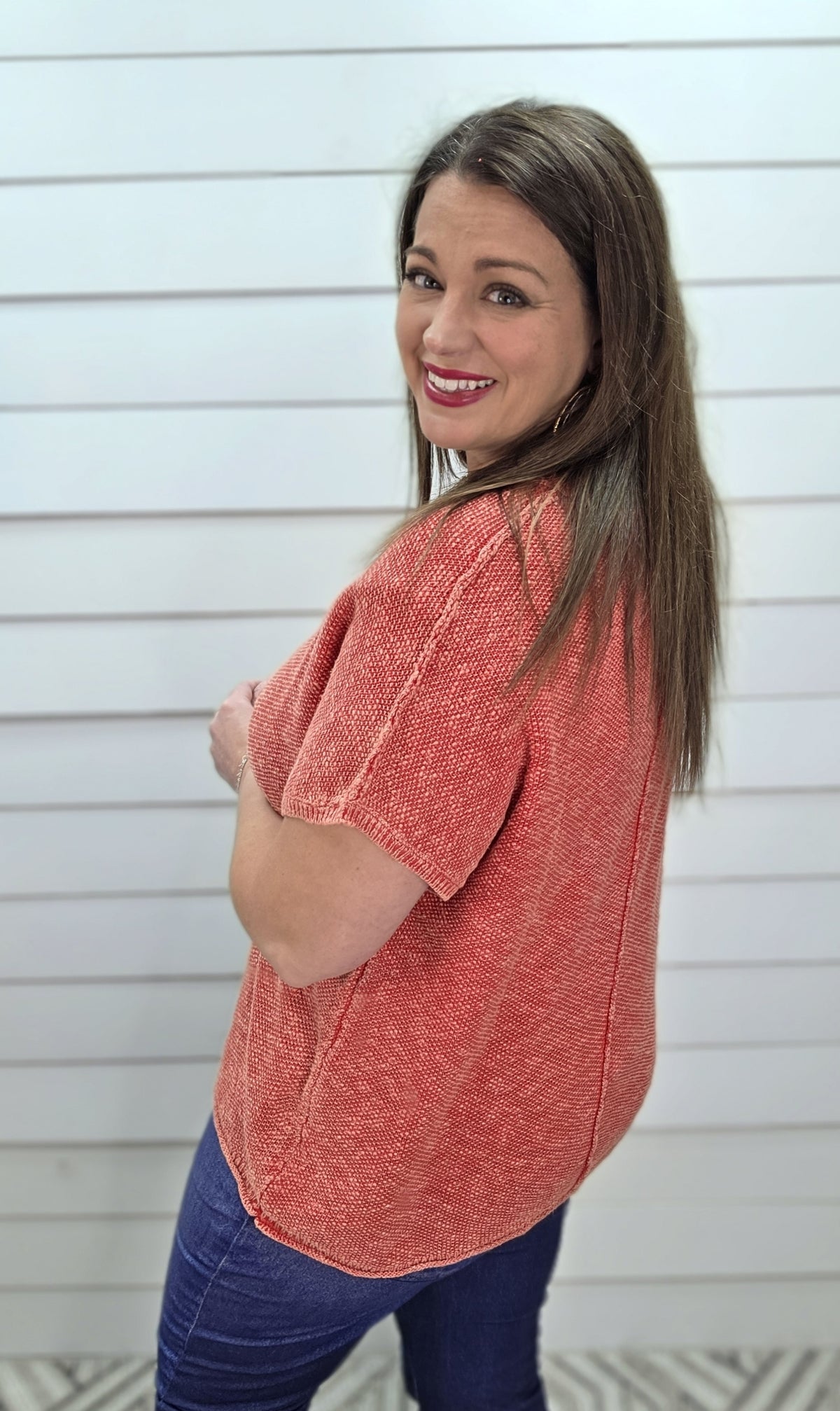 RED MINERAL WASH LOOSE FIT SHORT SLEEVE SWEATER KNIT TOP