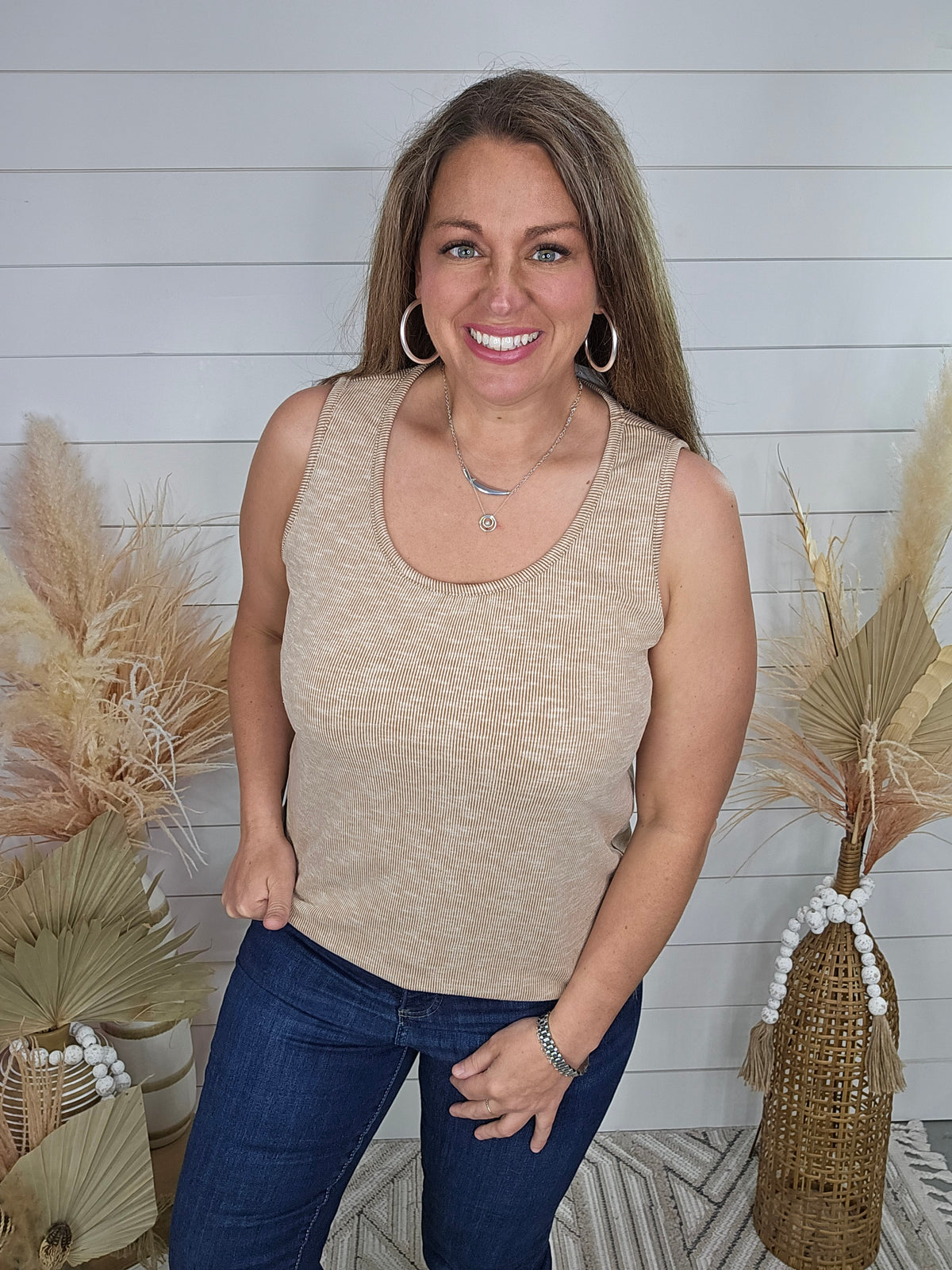 TAUPE RIBBED CREW NECK TANK