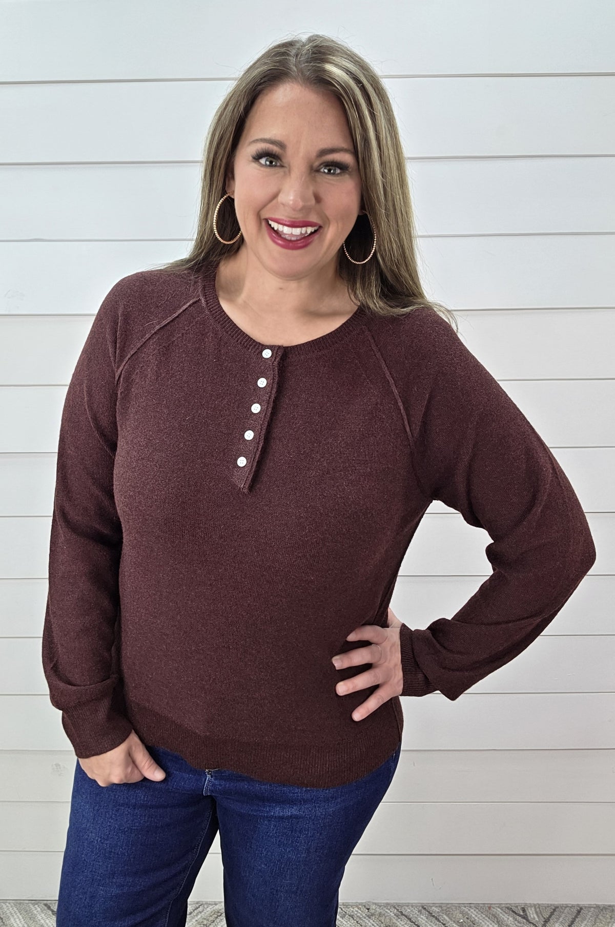 BURGUNDY HENLEY LIGHT WEIGHT RAGLAN SLEEVE PULLOVER SWEATER