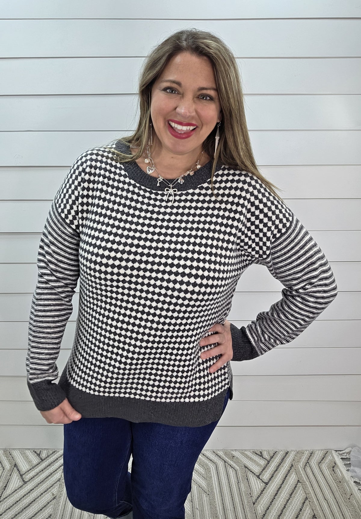 CHARCOAL CHECKERBOARD/STRIPED CONTRAST SWEATER