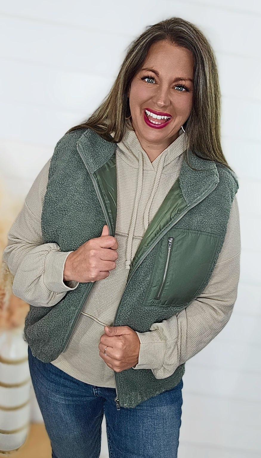 DARK SAGE FULL ZIP SHERPA THIN VEST