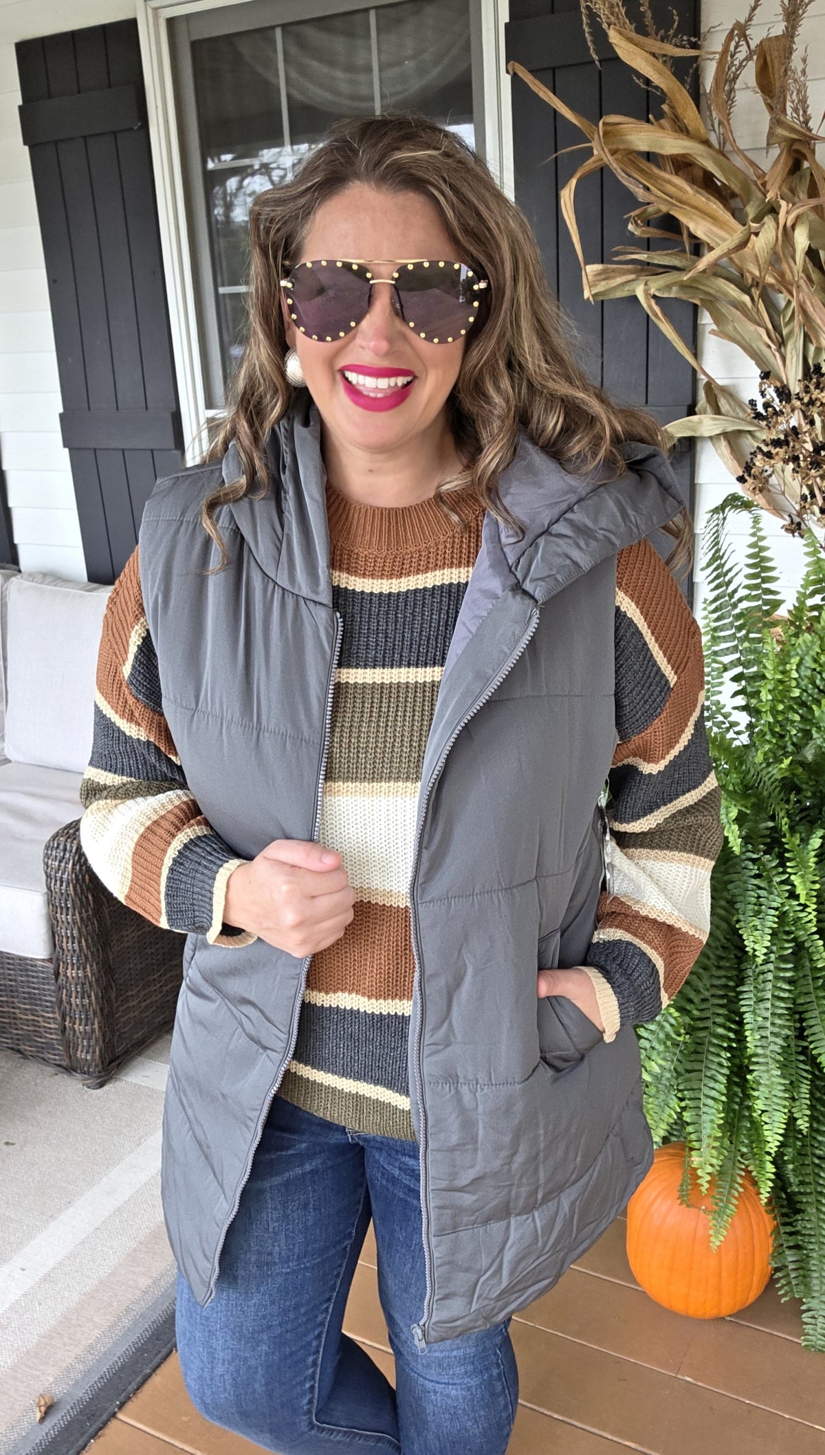 MIDNIGHT OLIVE HOODED PUFF VEST