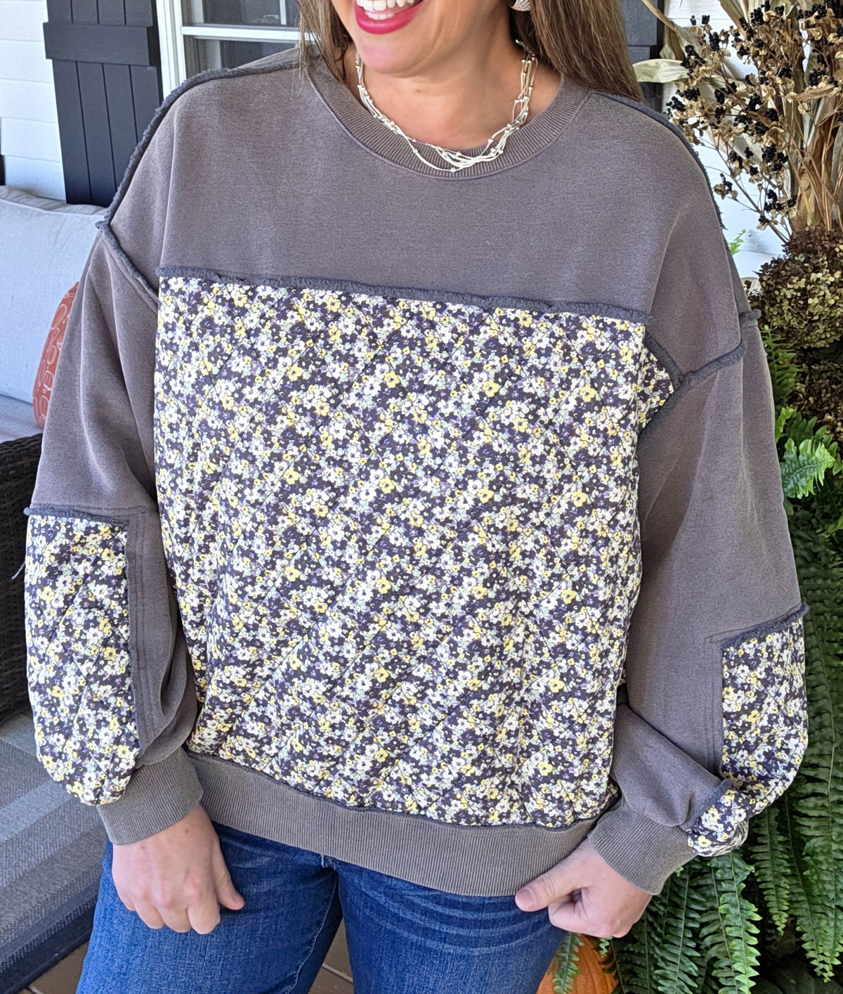 FADED NAVY/ QUILTED FLORAL/PAISLEY KNIT TOP