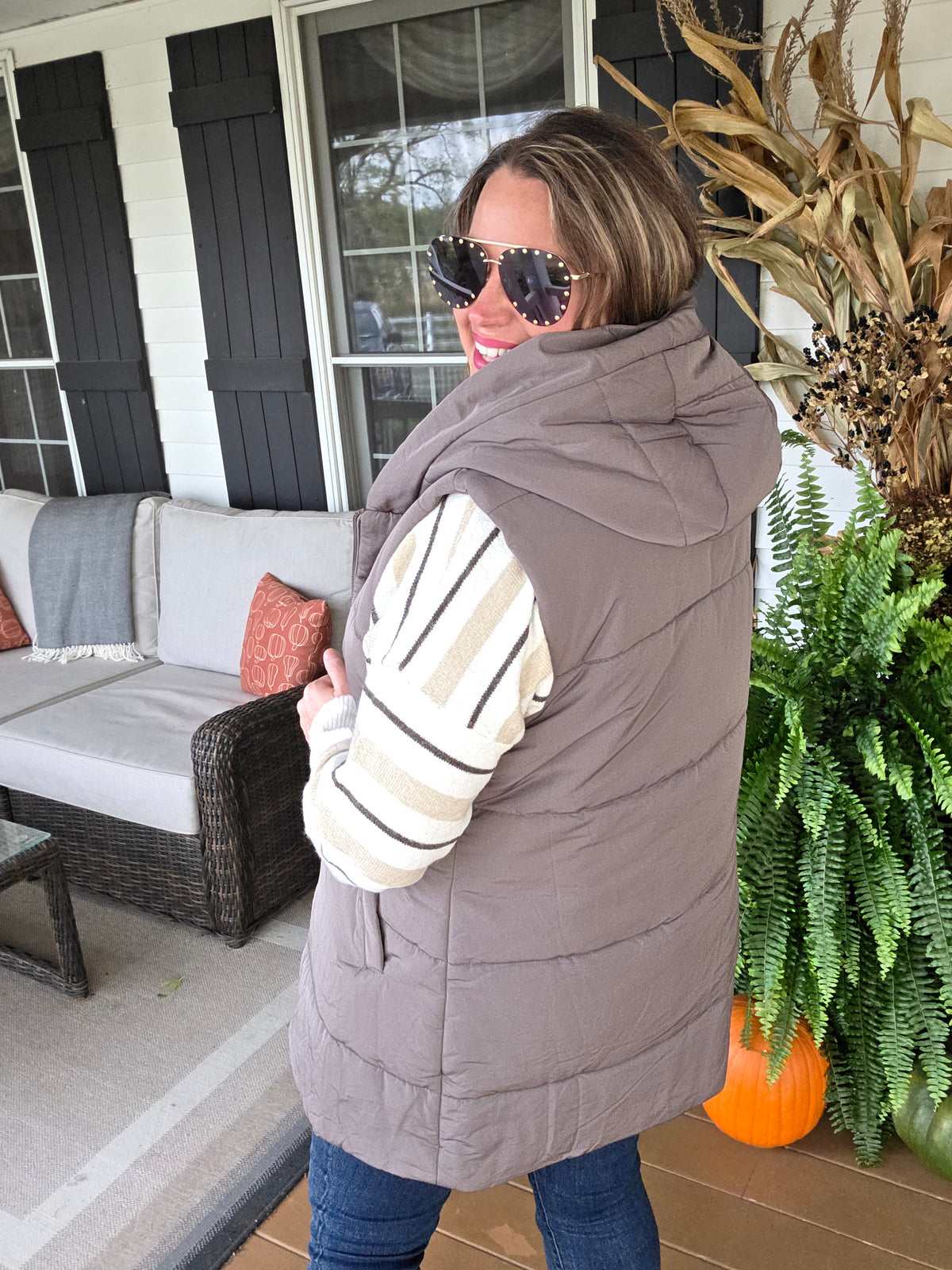 GUNMETAL HOODED PUFF VEST