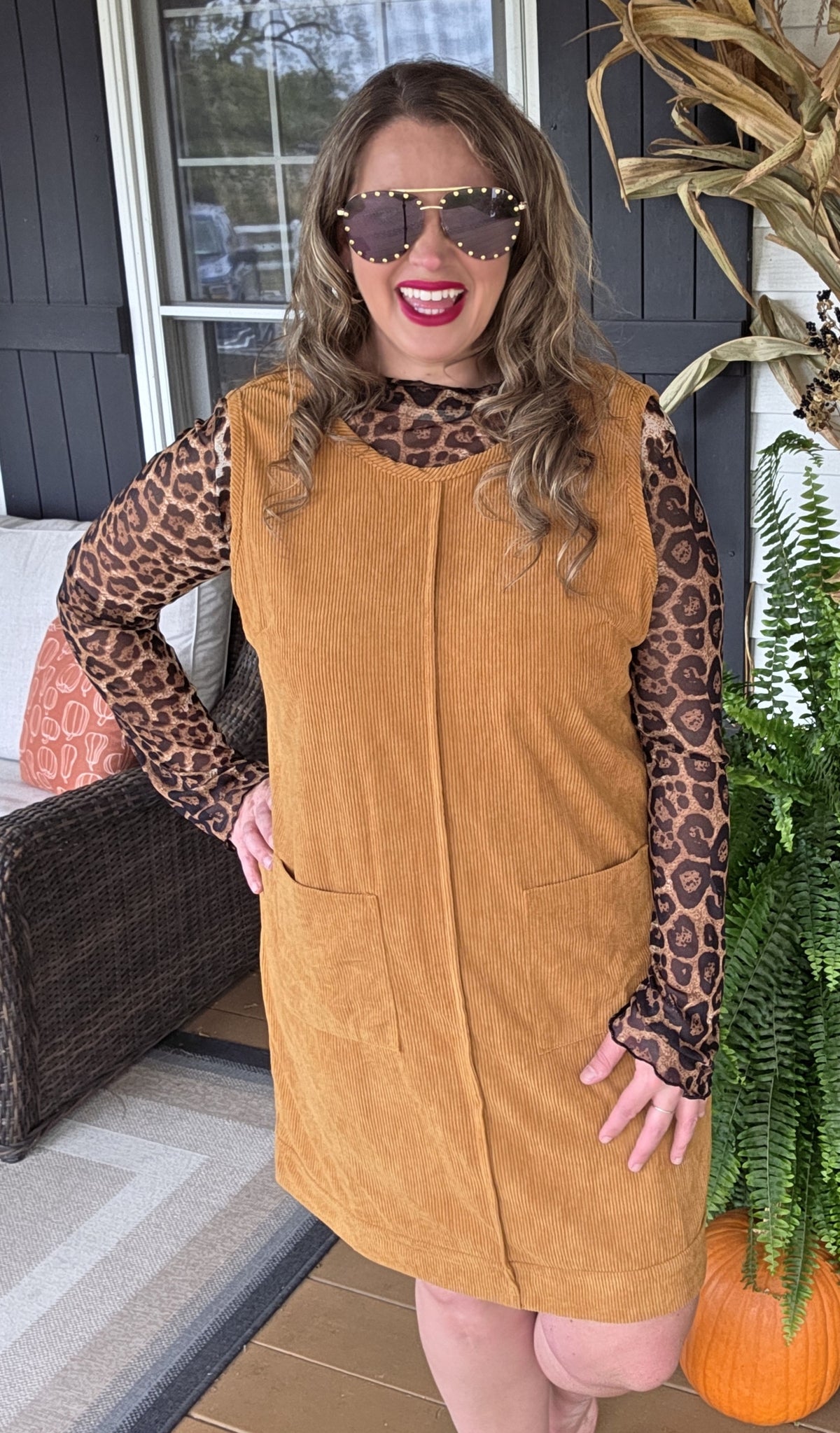 DARK CAMEL CORDED DRESS WITH POCKETS